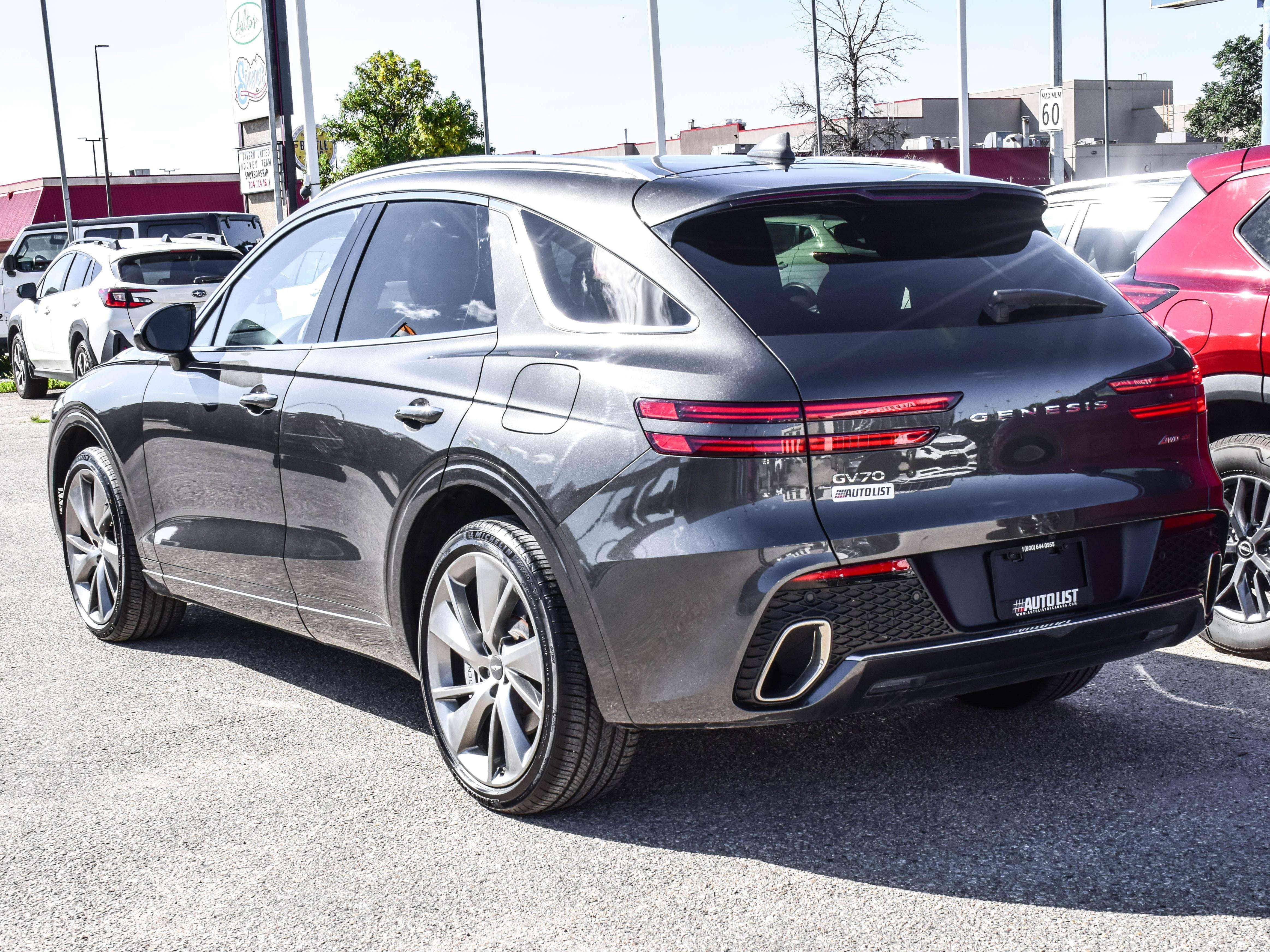 2025 Genesis GV70