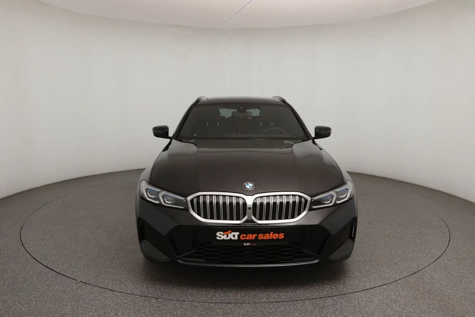 BMW 320 d xDr. M Sport LCPro|HUD|PAN|PAs+360|SHZG|AHK Schwarz - 2