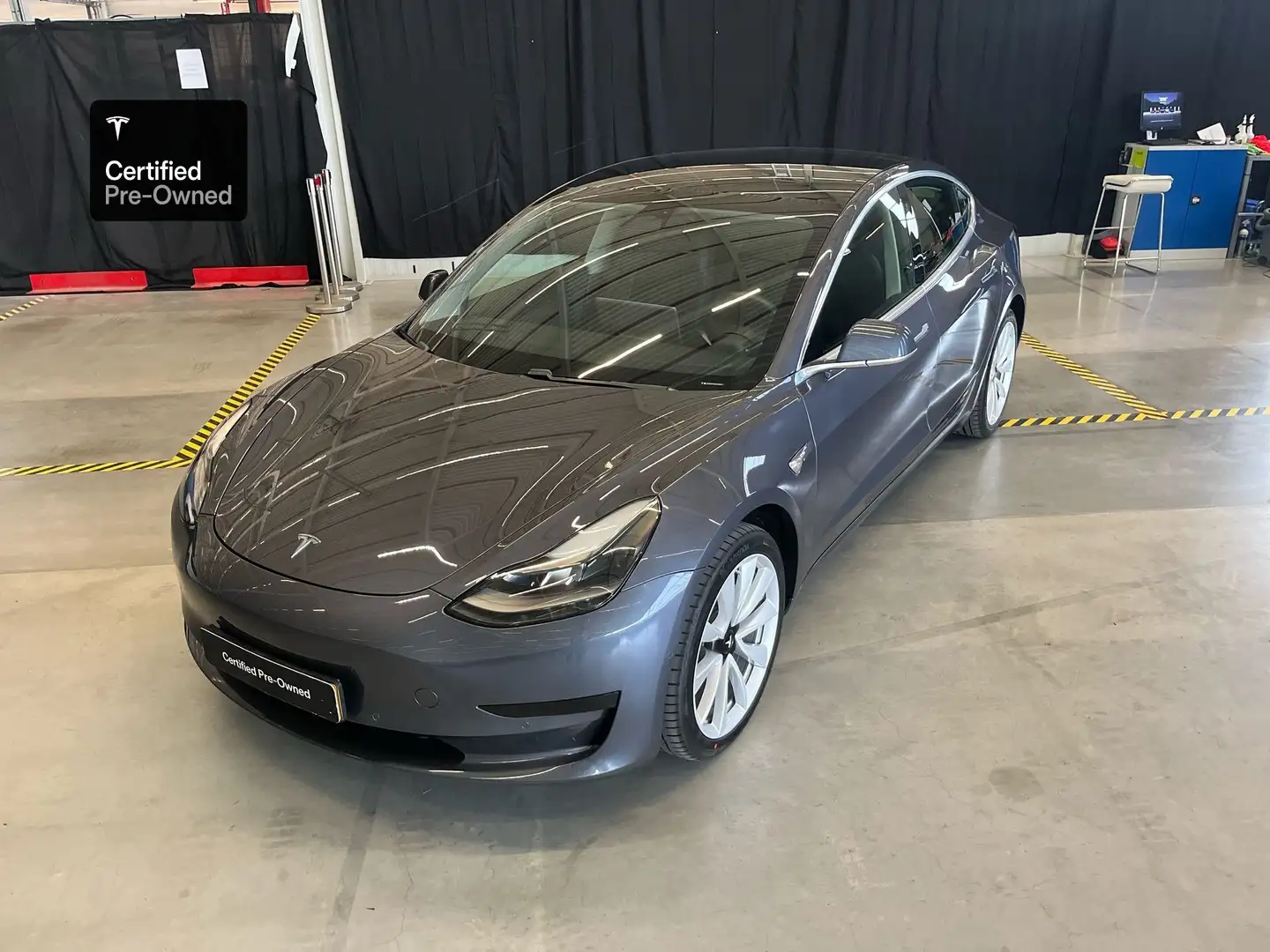 Tesla Model 3 Standard Range/Certified Pre owned/19'' Gris - 1
