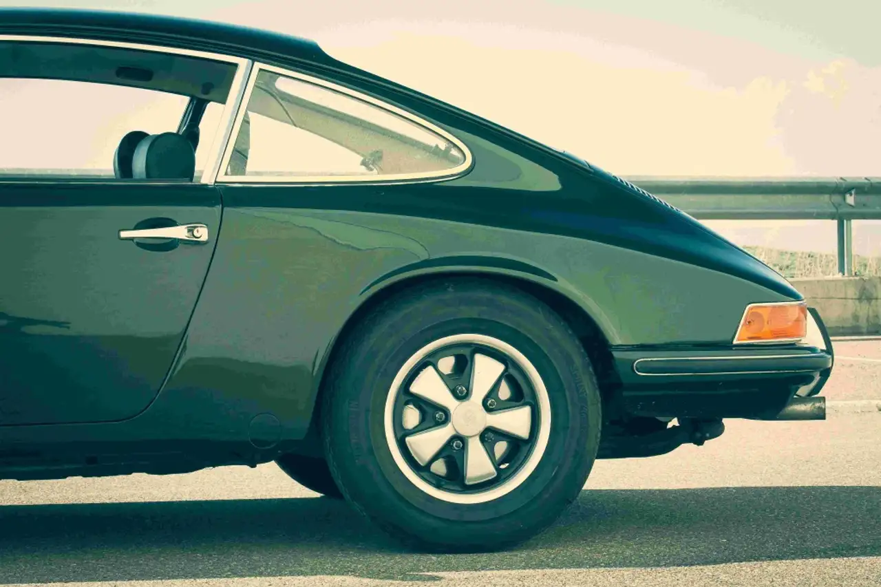 Porsche 911 T, foto 6