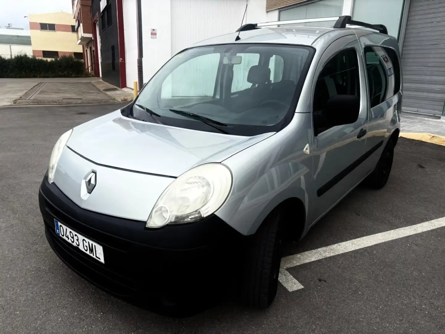 Renault Kangoo be bop 1.5dCi Gris - 2