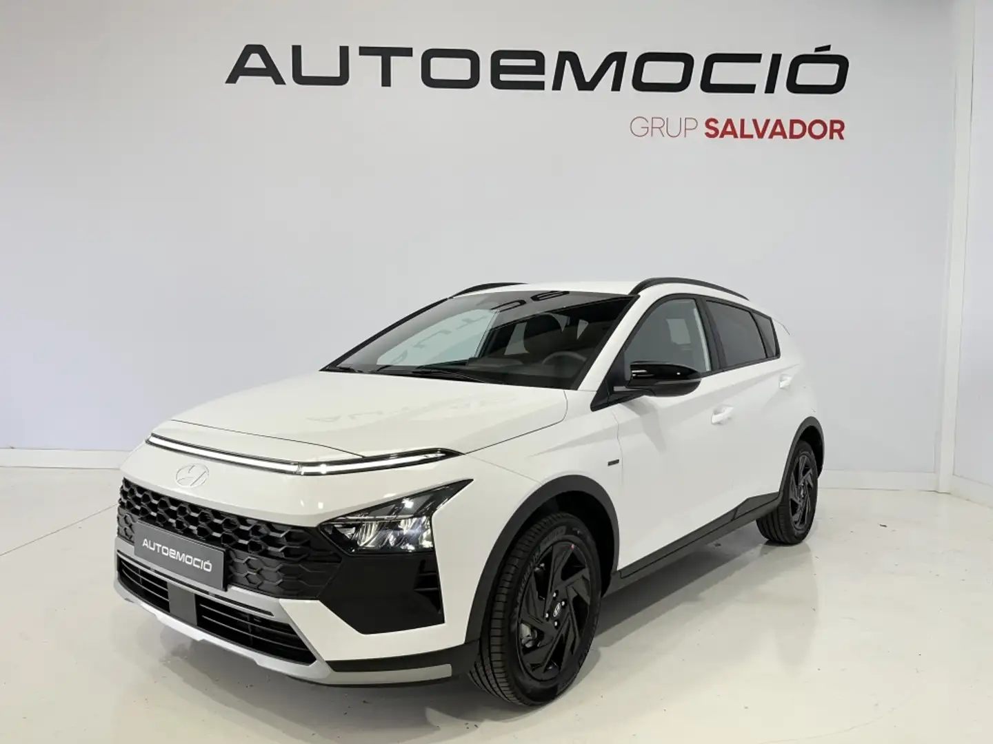 Hyundai BAYON 1.0T 90 Black Line Blanco - 1
