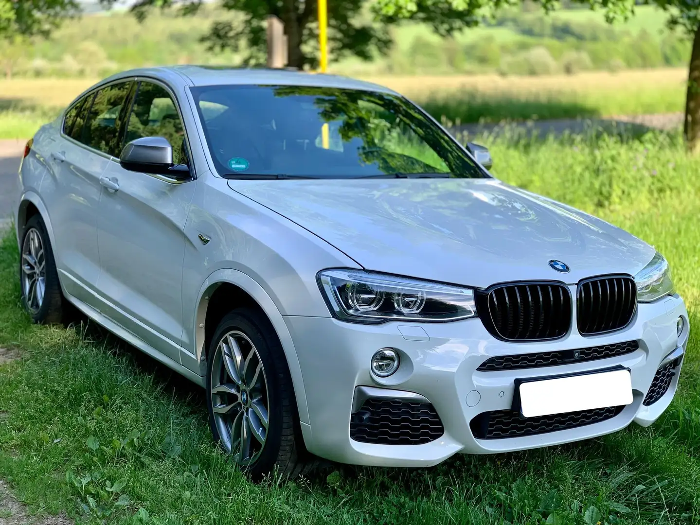 BMW X4 M X4 M40i | FULL HUD PANO 360° HK LED Leder NAVI Weiß - 1