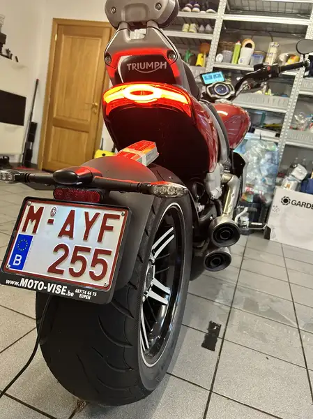 Triumph Rocket 3 GT - foto 7