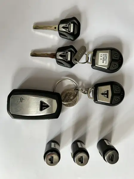 Triumph Rocket 3 GT - foto 8