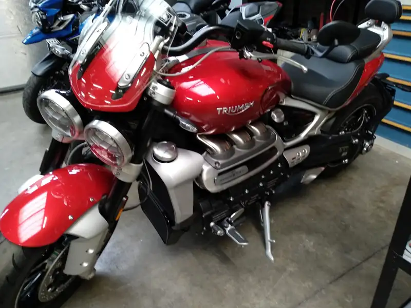 Triumph Rocket 3 GT - foto 3