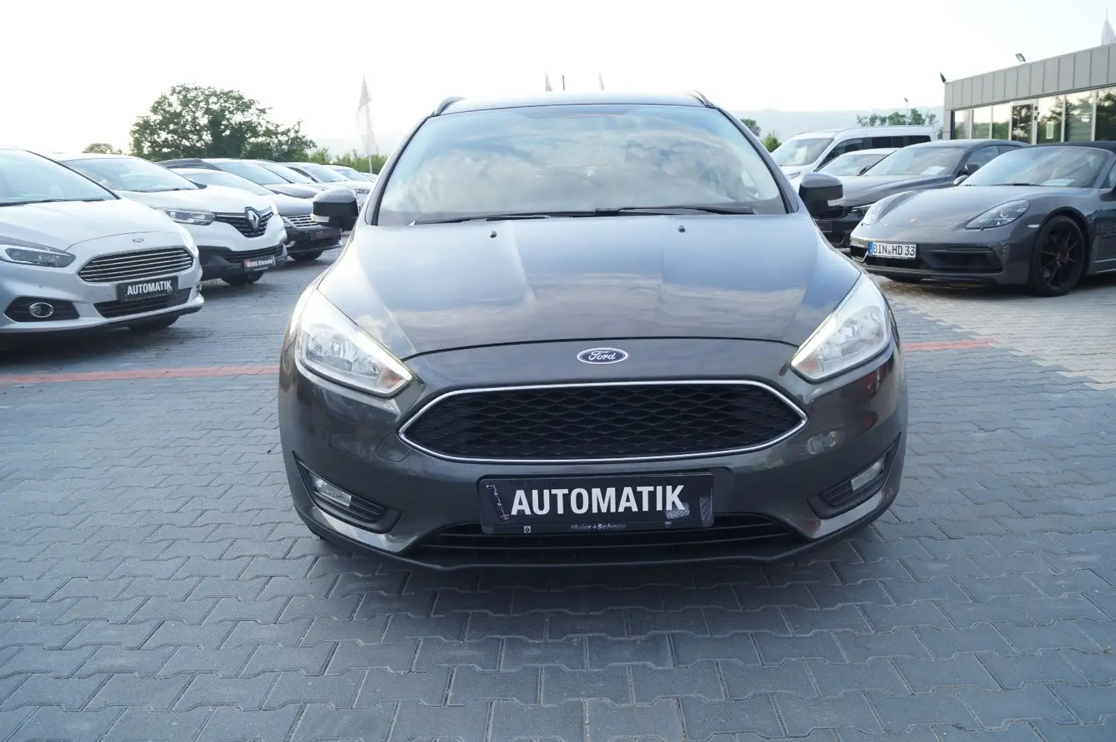 Ford Focus Turnier Business AUTOMATIK  NAVI  PDC SHZ Gris - 2
