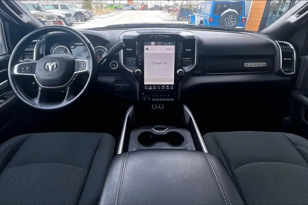 RAM 2500 снимка RAM 2500
