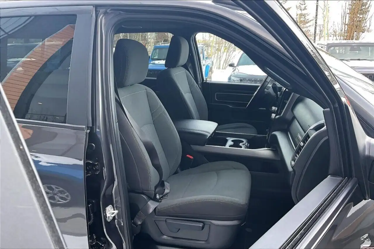 RAM 2500 снимка RAM 2500