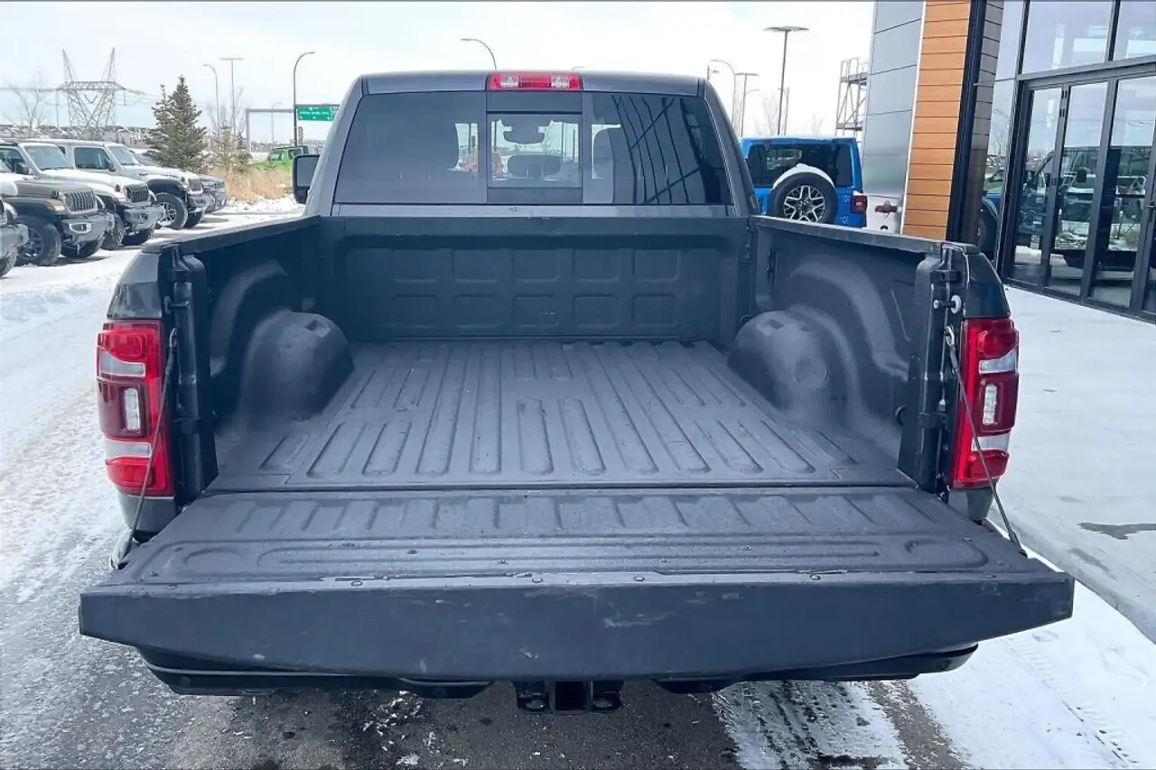 RAM 2500 снимка RAM 2500