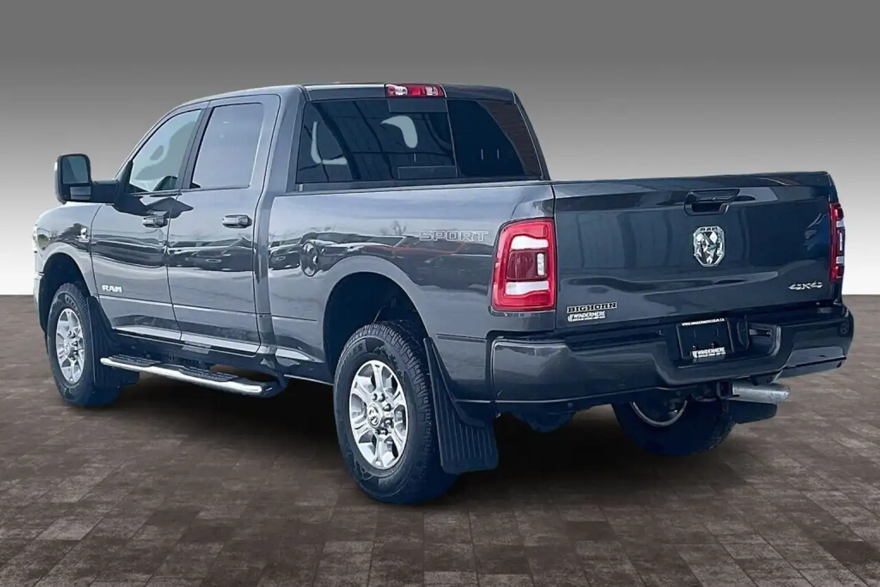RAM 2500 снимка RAM 2500