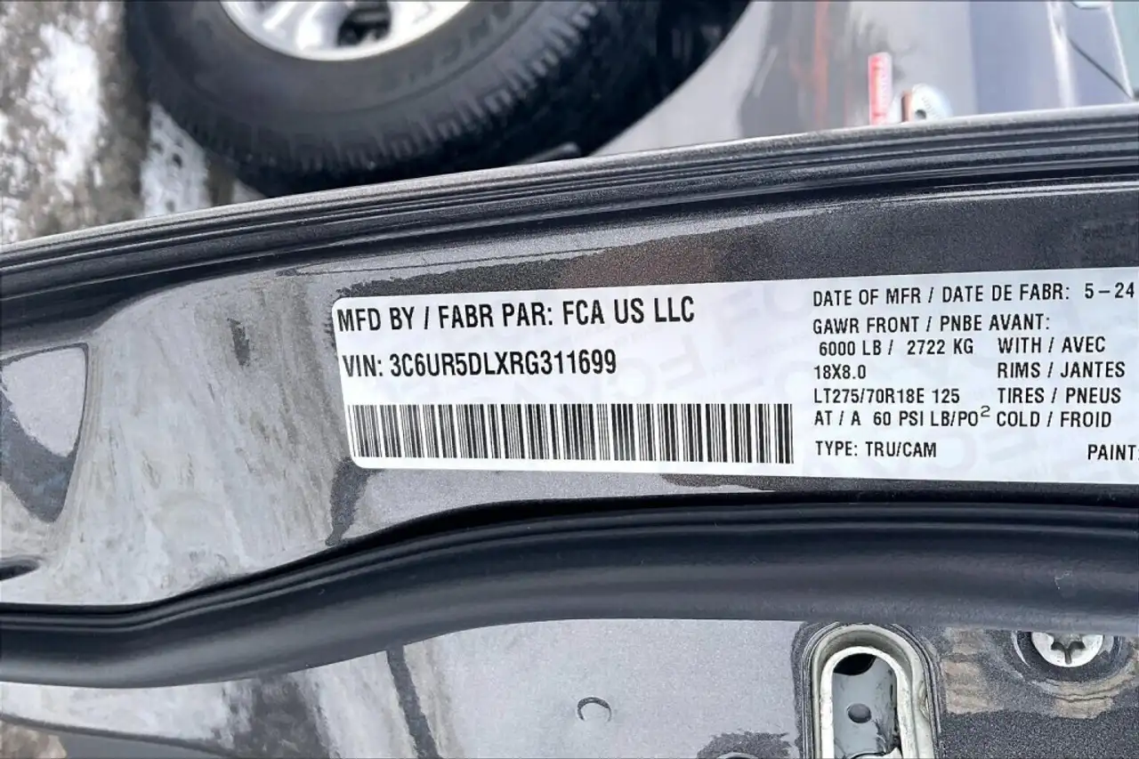 RAM 2500 снимка RAM 2500