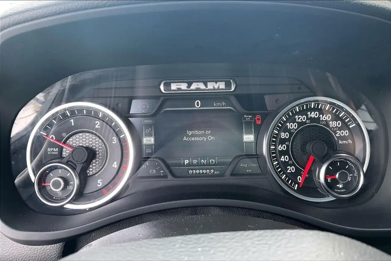 RAM 2500 снимка RAM 2500