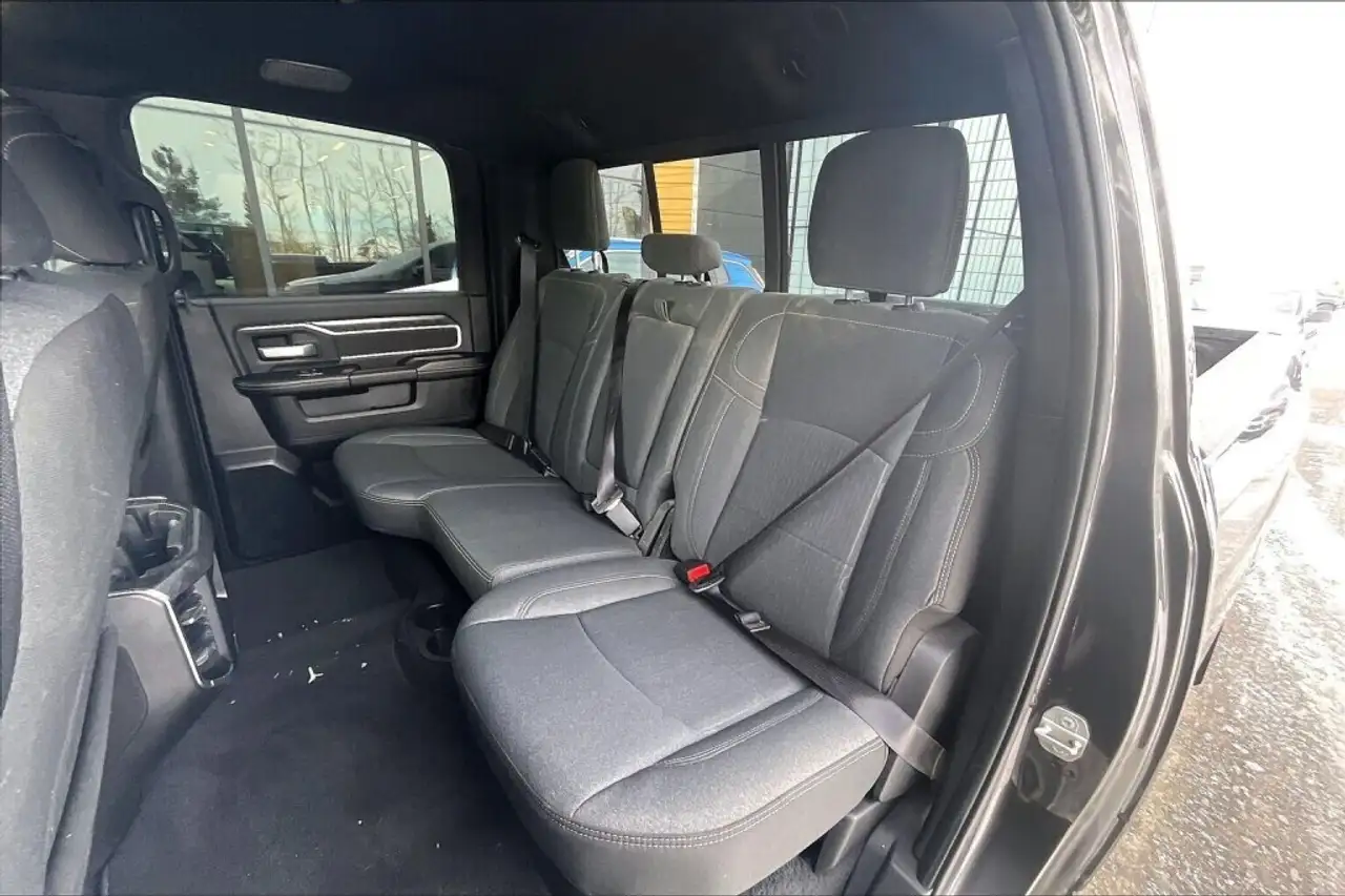 RAM 2500 снимка RAM 2500