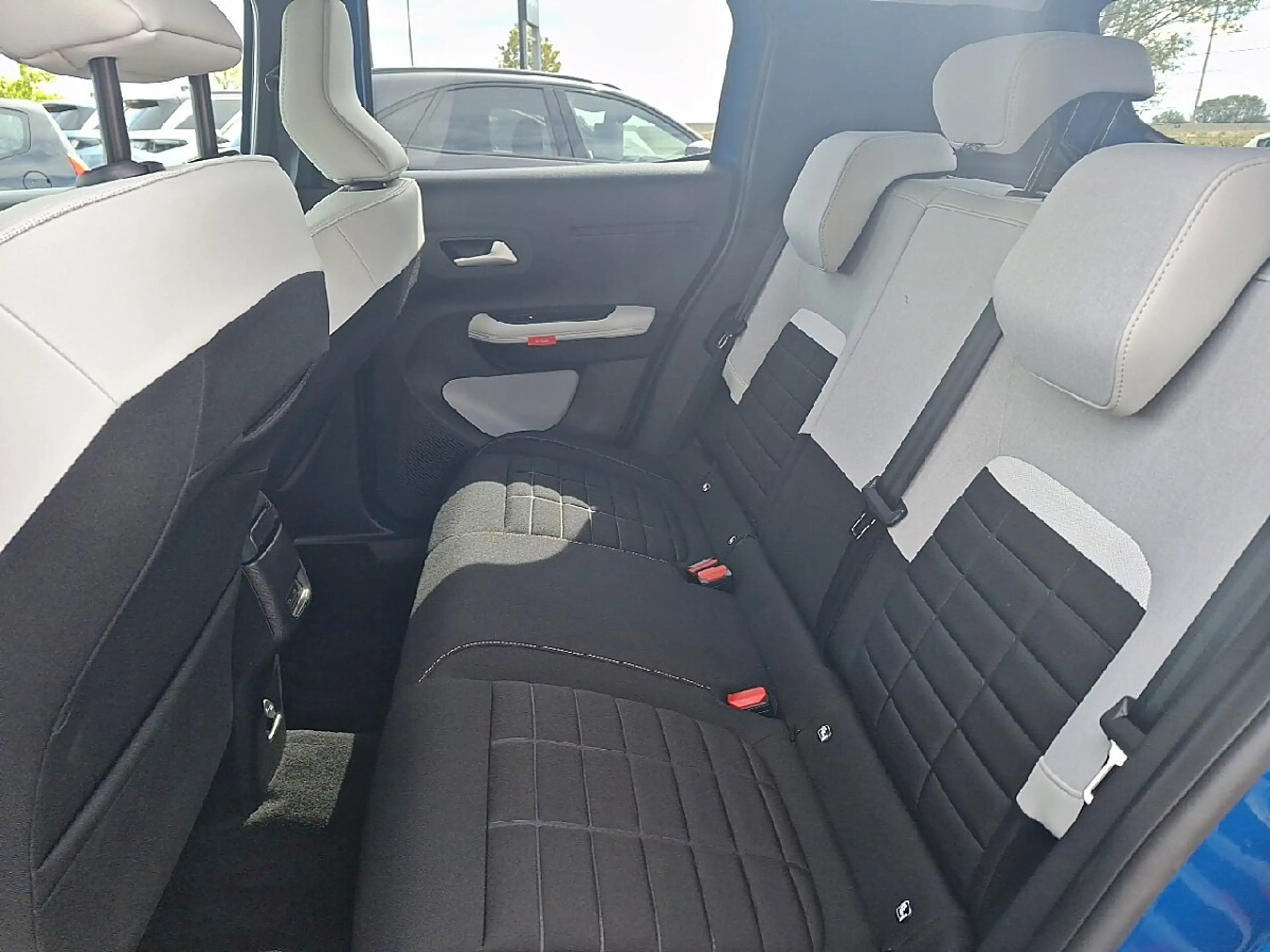 Citroen C3 HYB 110 Auto Max — photo 10