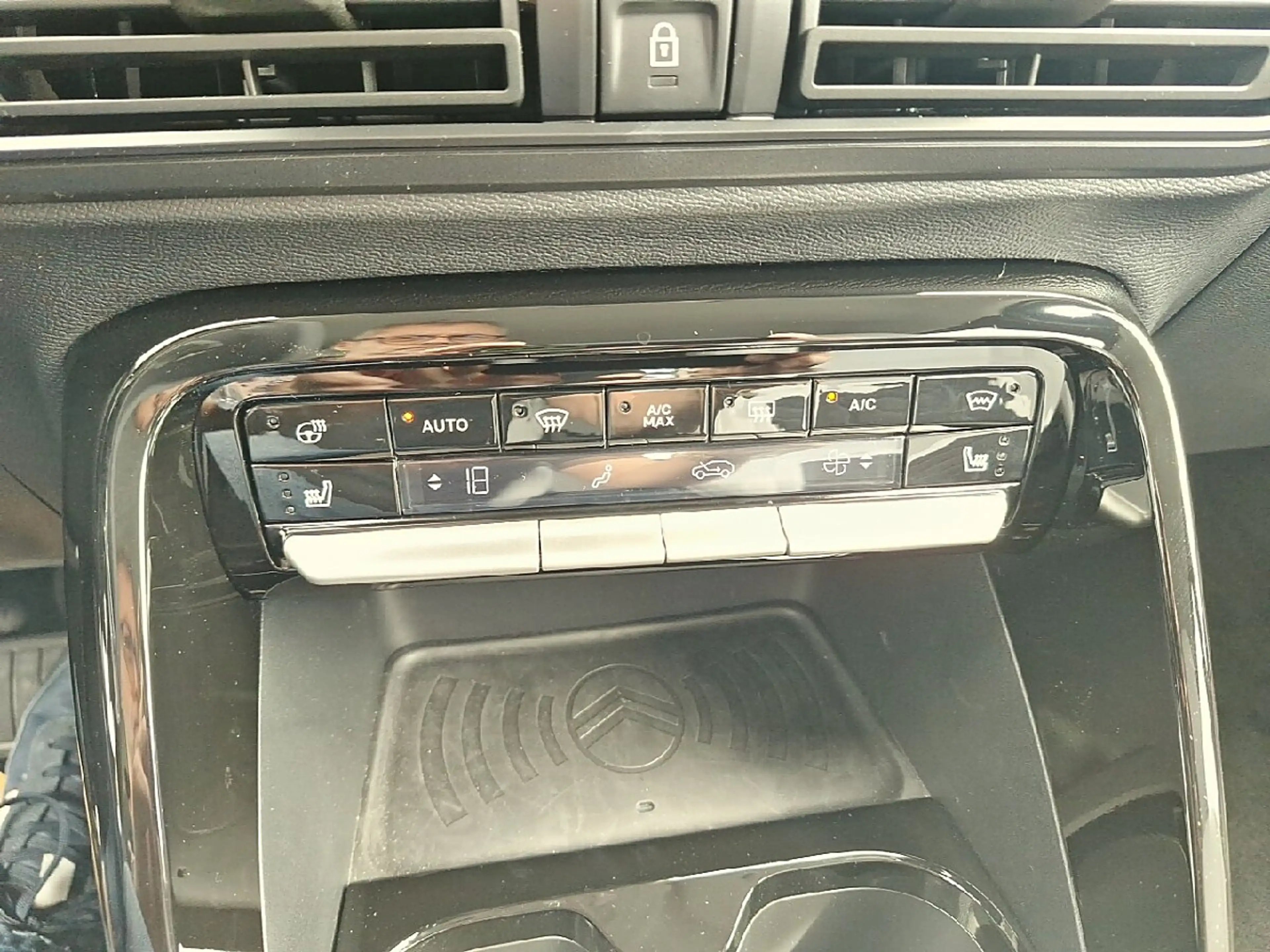 Citroen C3 HYB 110 Auto Max — photo 15