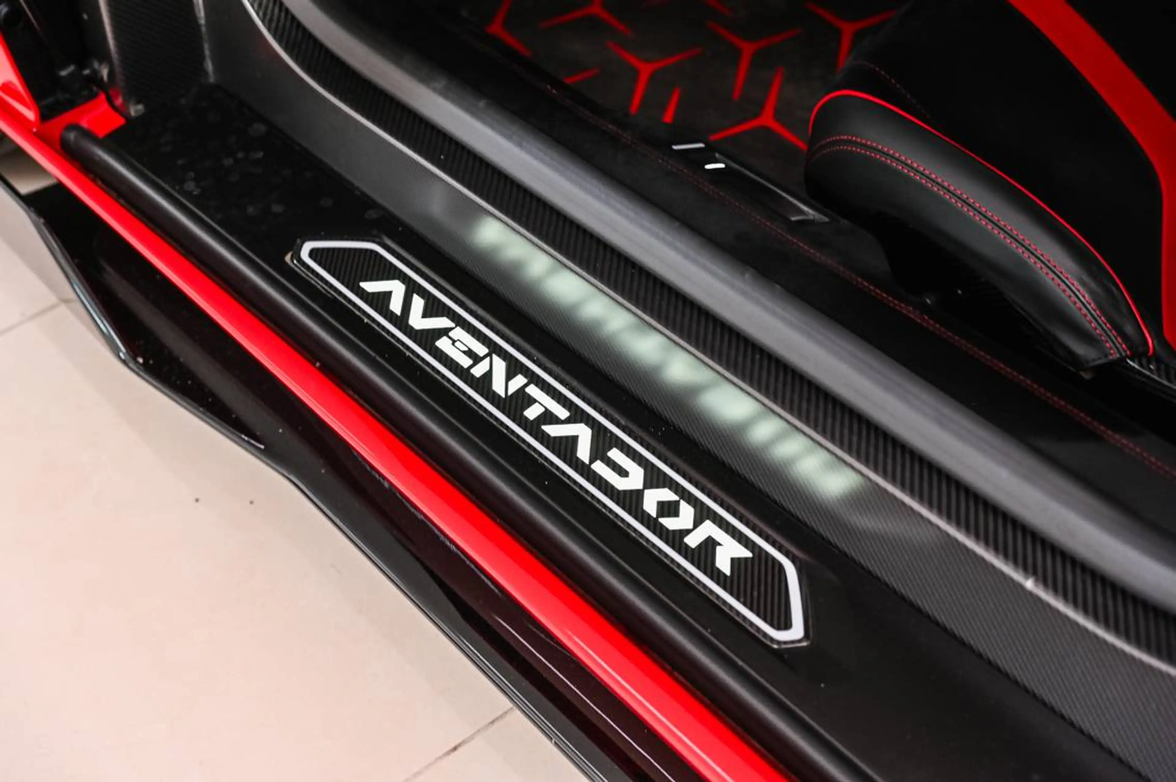 Lamborghini Aventador Aventador SVJ 6.5i V12 LP770-4 — photo 15