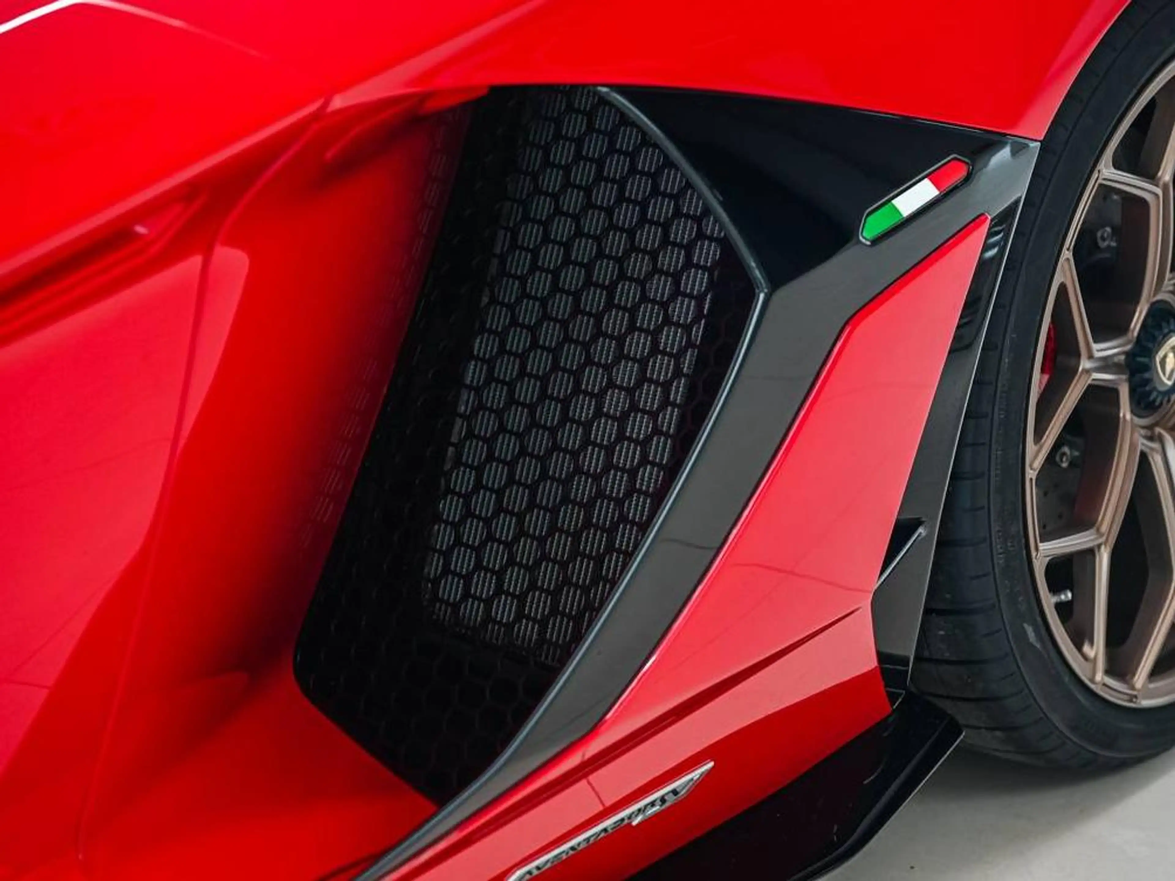 Lamborghini Aventador Aventador SVJ 6.5i V12 LP770-4 — photo 13