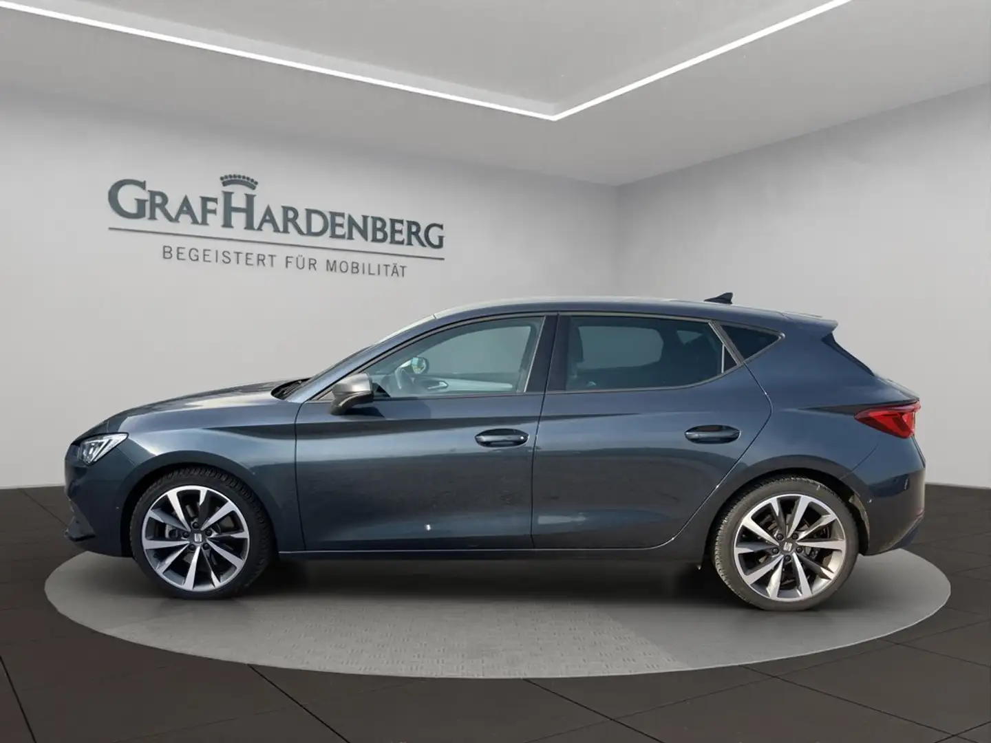 SEAT Leon 1.5 eTSI 7-Gang DSG FR Grau - 2