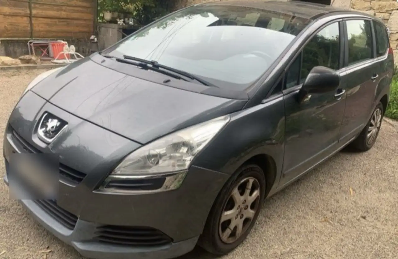 Peugeot 5008 1.6 HDi 115ch FAP BVM6 Style 7pl