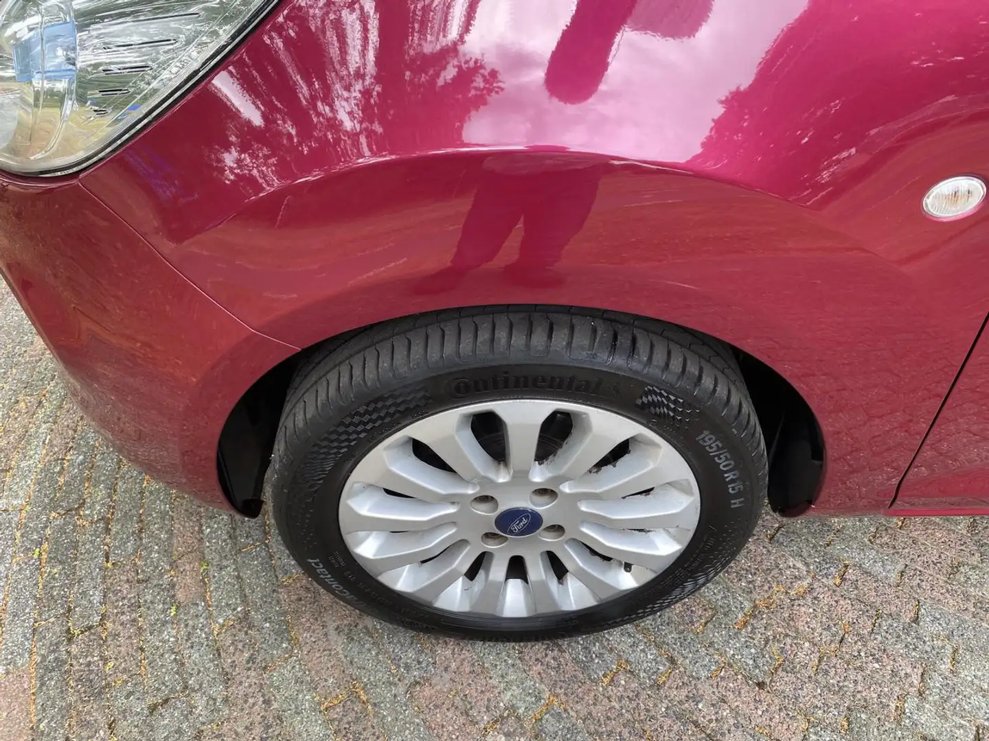 Ford Ka/Ka+ 1.2 TITANIUM START/STOP AIRCO Rouge - 2