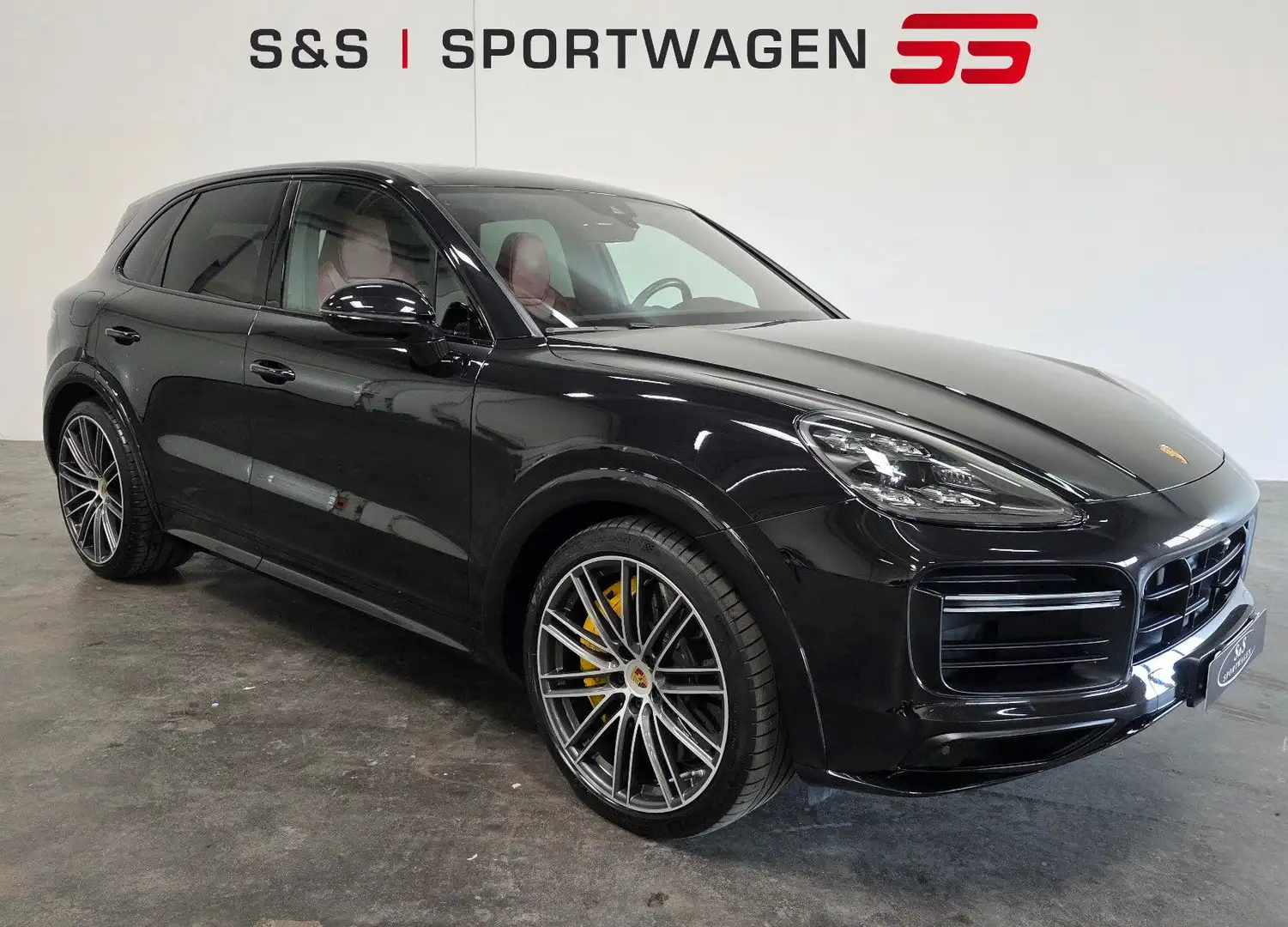 Porsche Cayenne Turbo*Keramik/Approved/4Rad/22 Zoll/AHK* Noir - 1