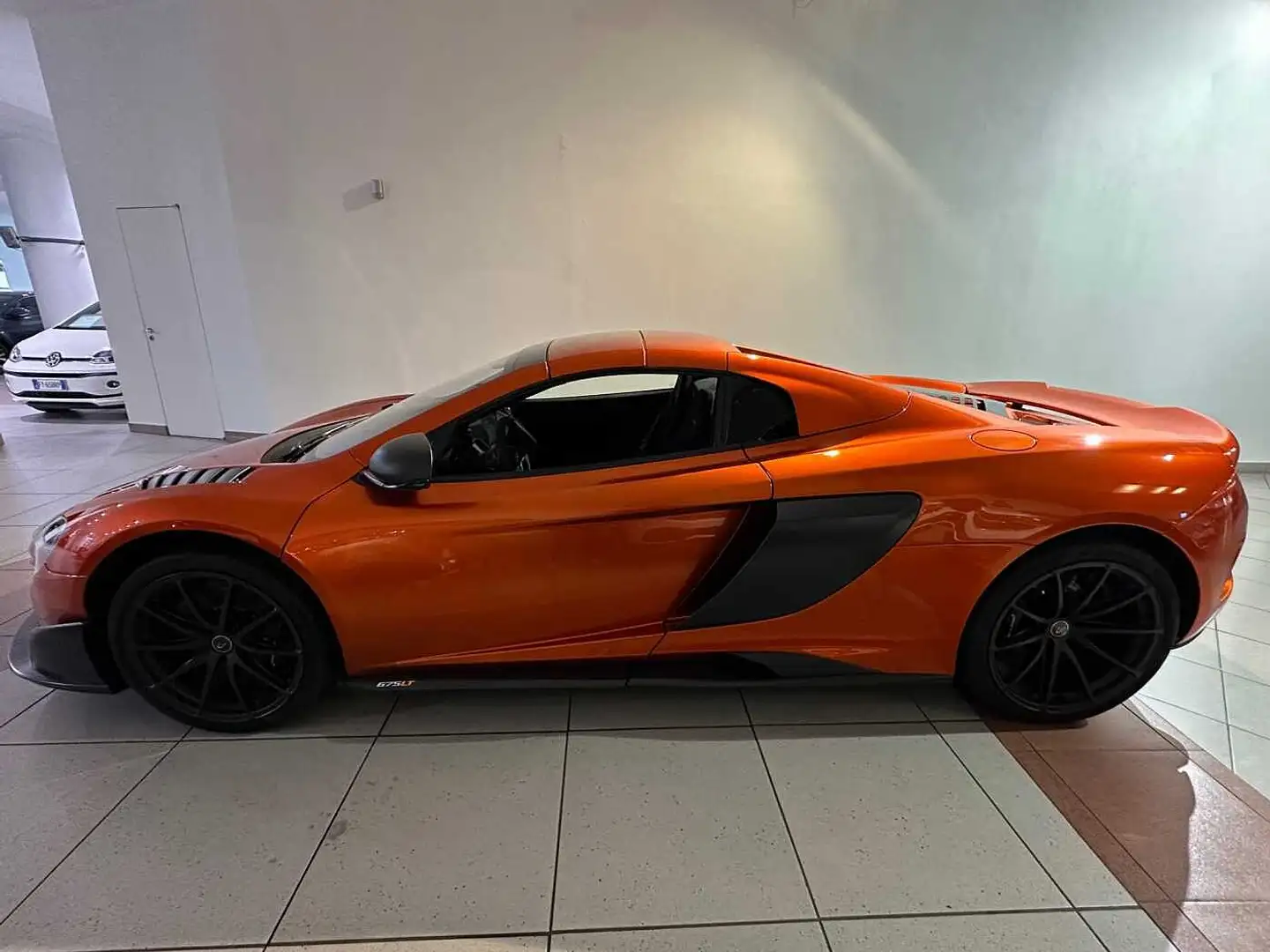 McLaren 675LT 675 LT SPIDER 1 OF 500 Arancione - 2