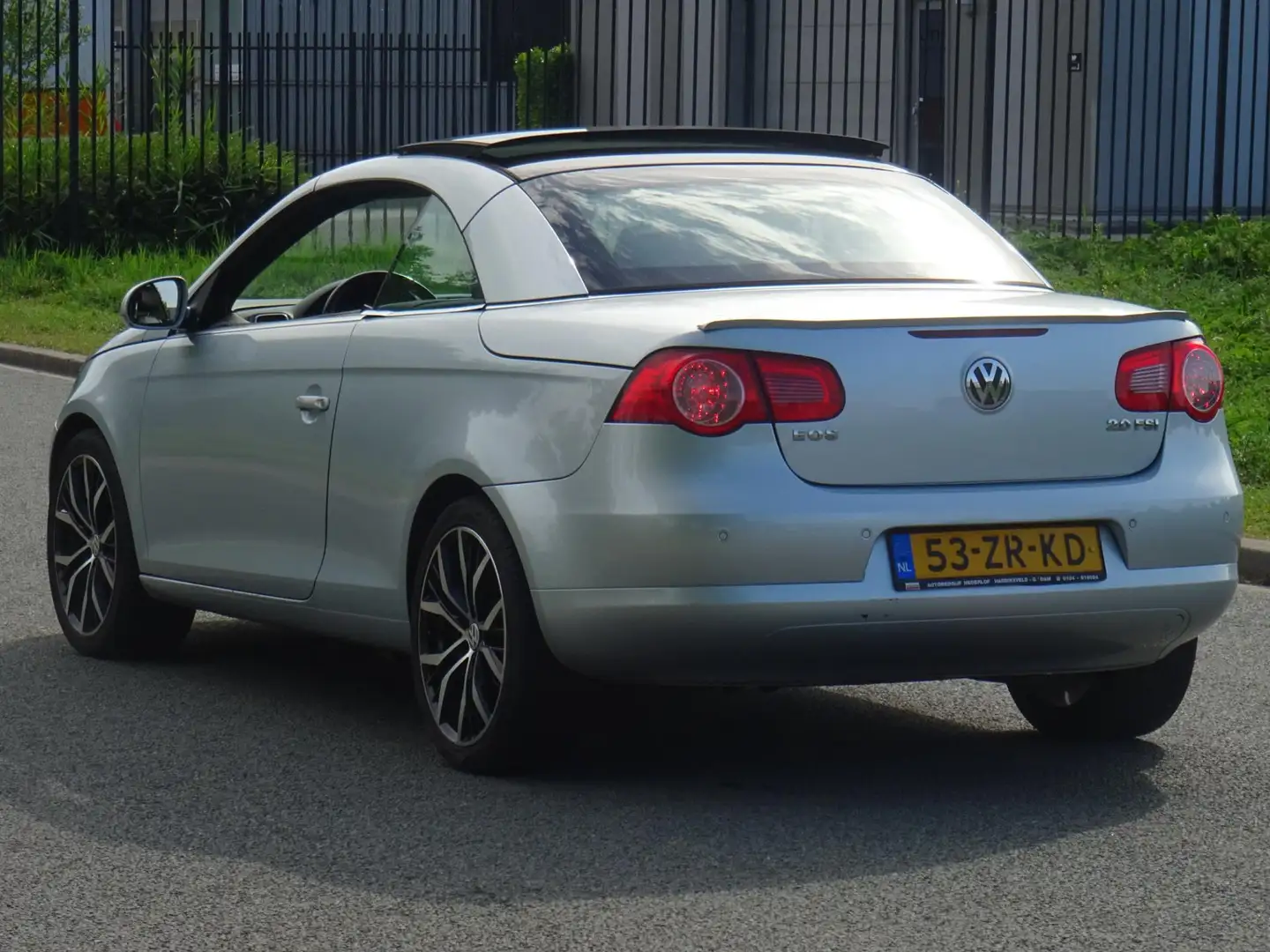 Volkswagen Eos 2.0-16v FSI NAP/PANORAMADAK/LEER/XENON/PDC Grijs - 2