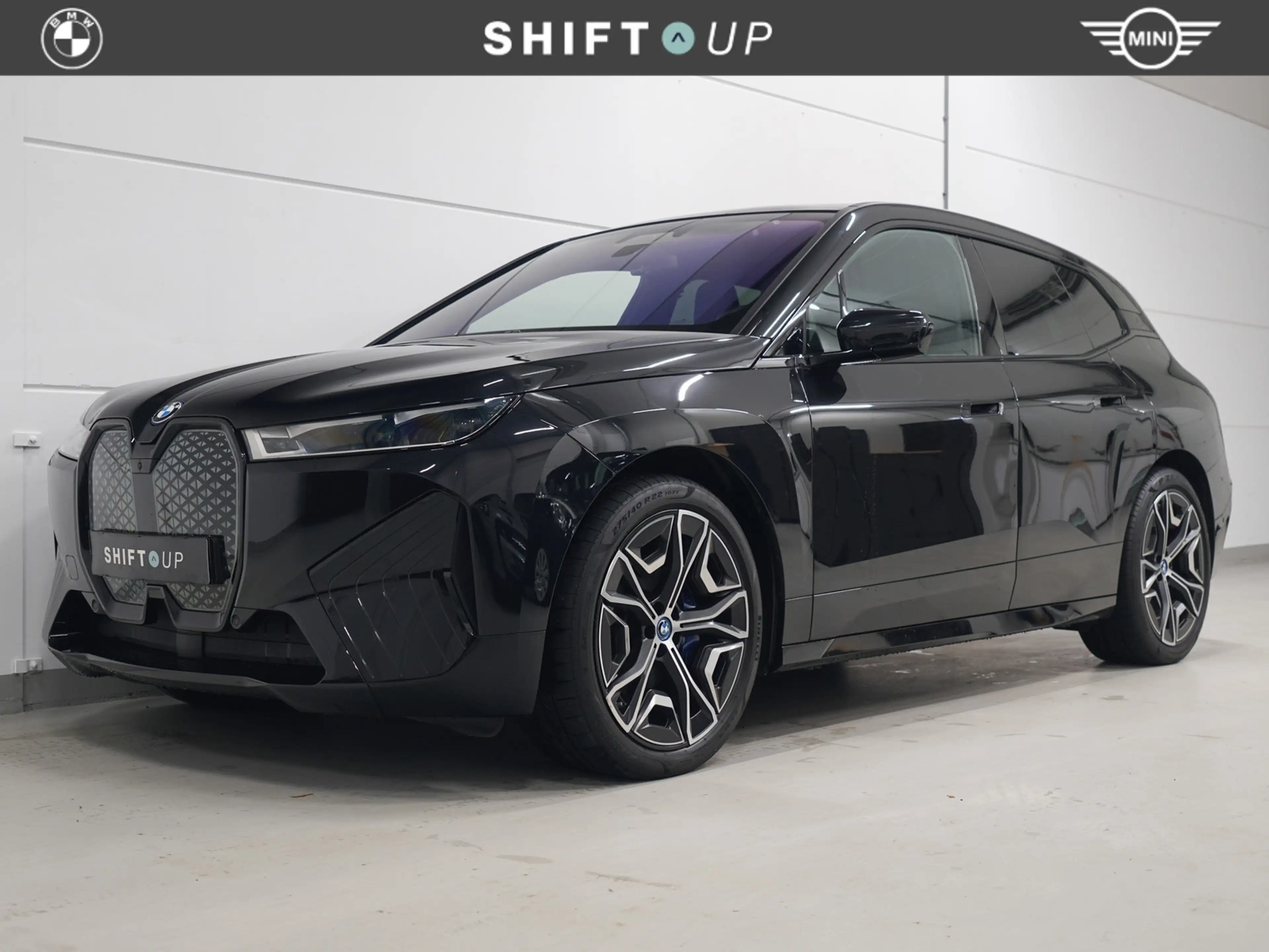 BMW iX xDrive50 112 kWh Skylounge | CoPilot | Stoelventil