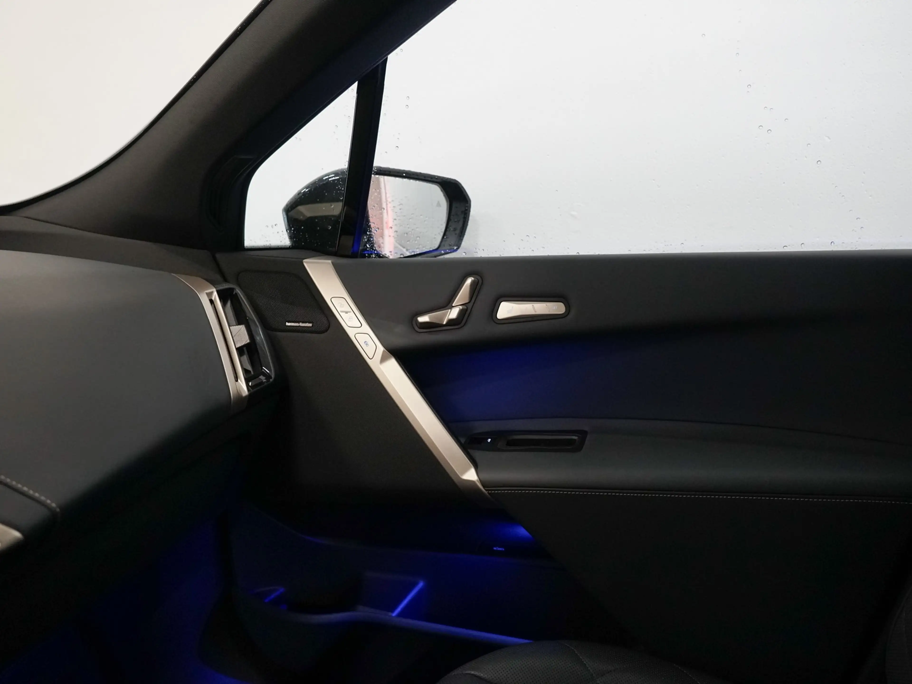 BMW iX xDrive50 112 kWh Skylounge | CoPilot | Stoelventil — photo 24