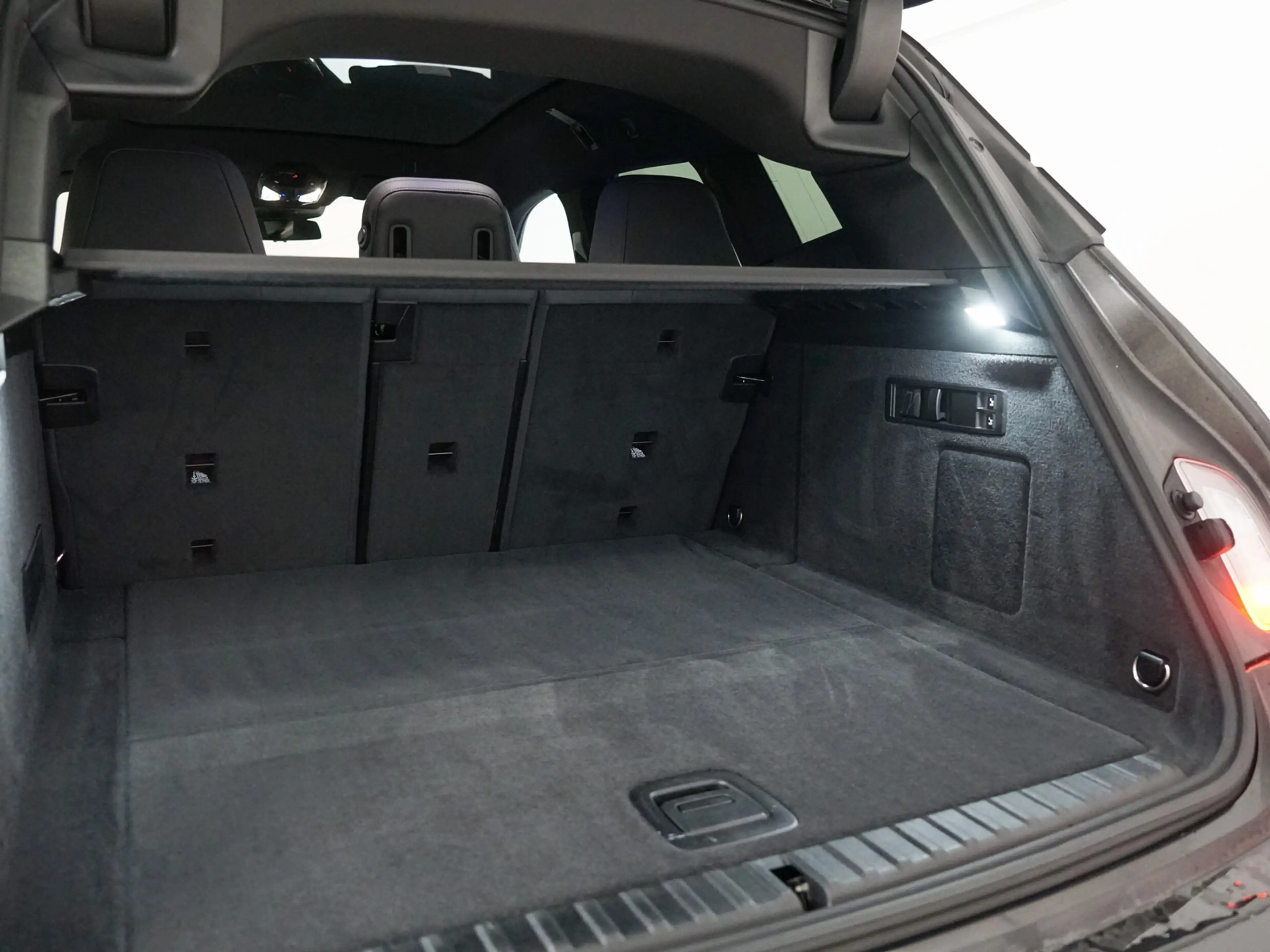 BMW iX xDrive50 112 kWh Skylounge | CoPilot | Stoelventil — photo 50