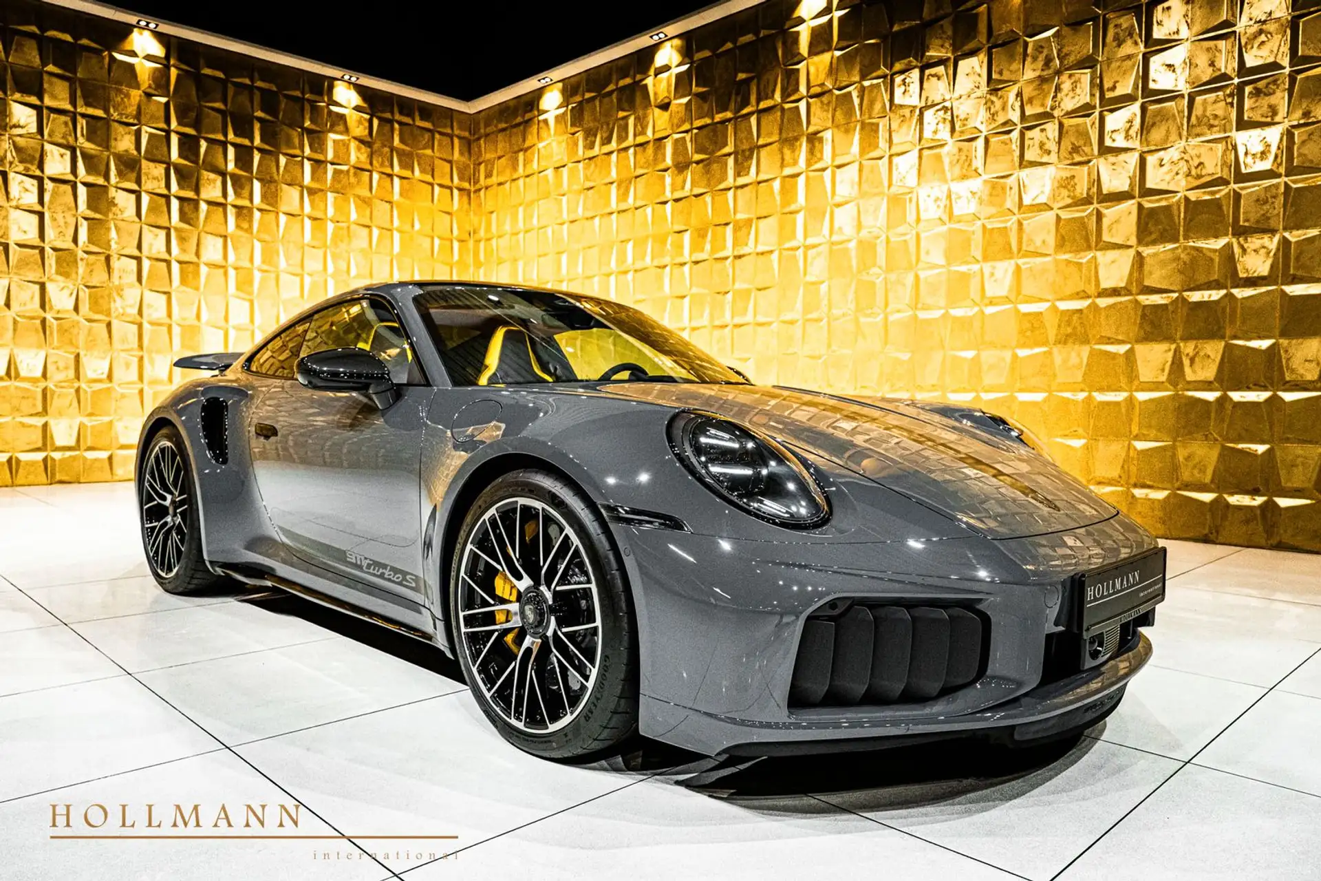 포르쉐 911 Turbo S Coupe 2026 회색 사진 2