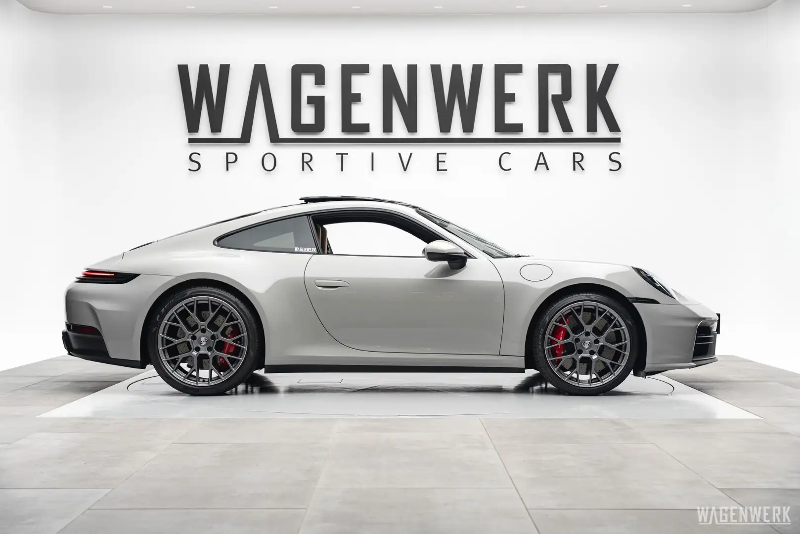 Porsche 911 992.2 Carrera 4S BI-COLOR COGNAC INNODRIVE SPORTD Grau - 2