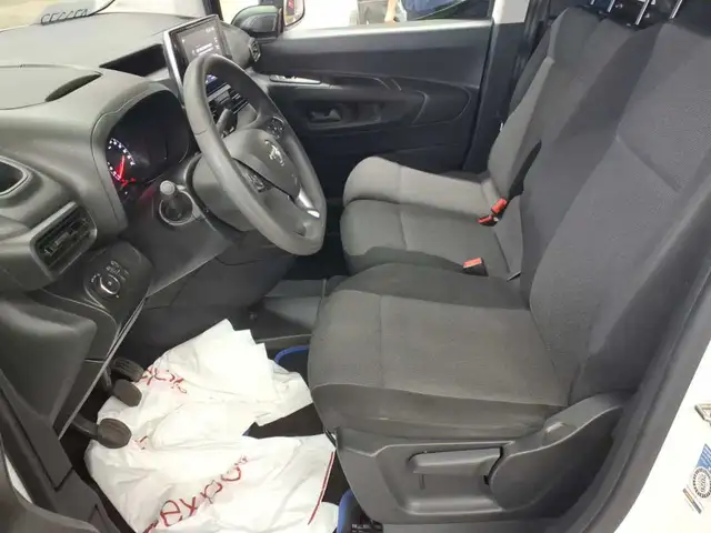 Opel Combo view 7