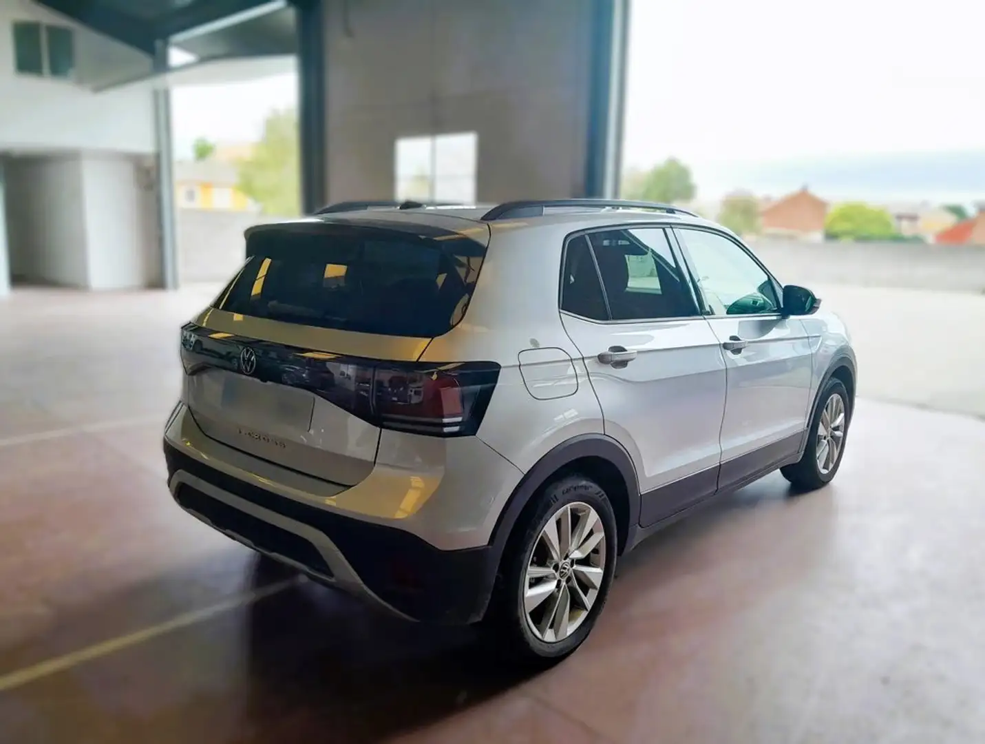 Volkswagen T-Cross "Más" 1.0 TSI 85kW (116CV) DSG Gris - 2