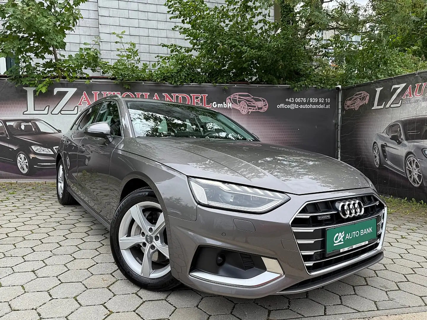 Audi A4 Avant 40 TDI quattro advanced S-tronic Grau - 1