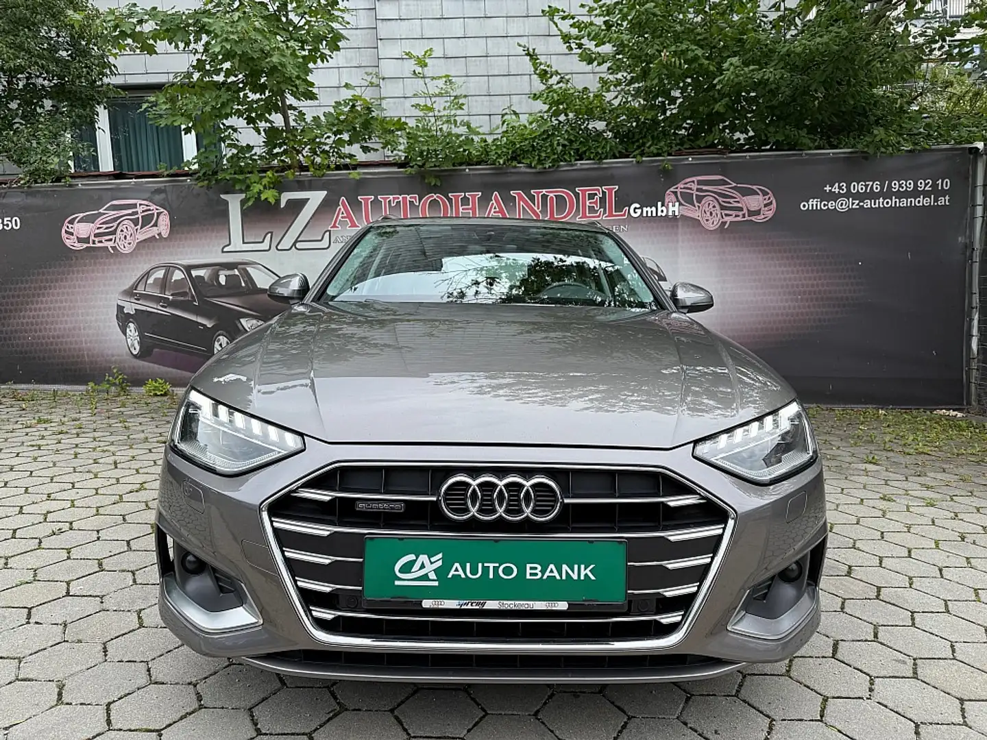 Audi A4 Avant 40 TDI quattro advanced S-tronic Grau - 2