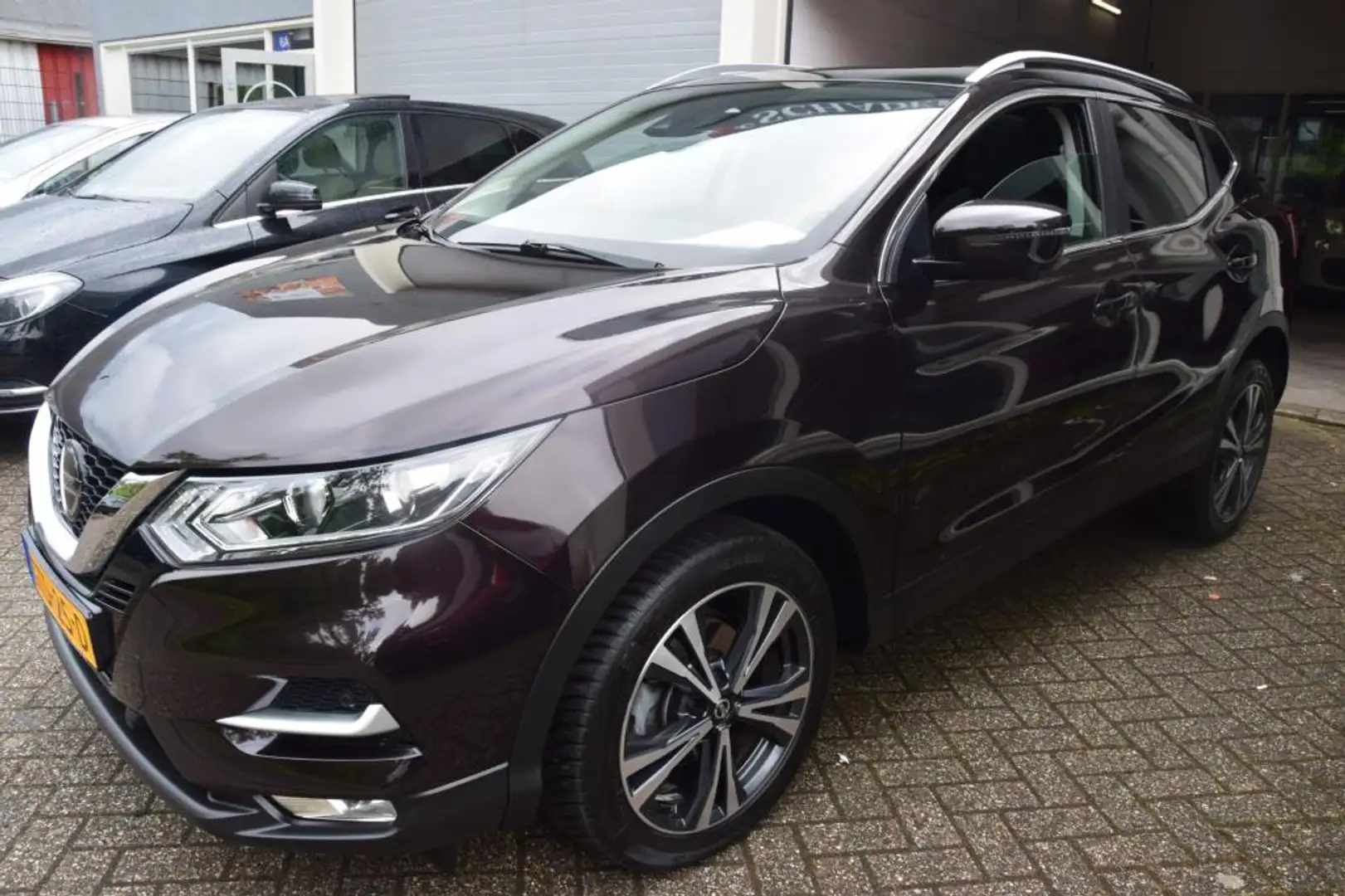 Nissan Qashqai 1.3 DIG-T N-Connecta hele mooie nissan, prachtige Violett - 1
