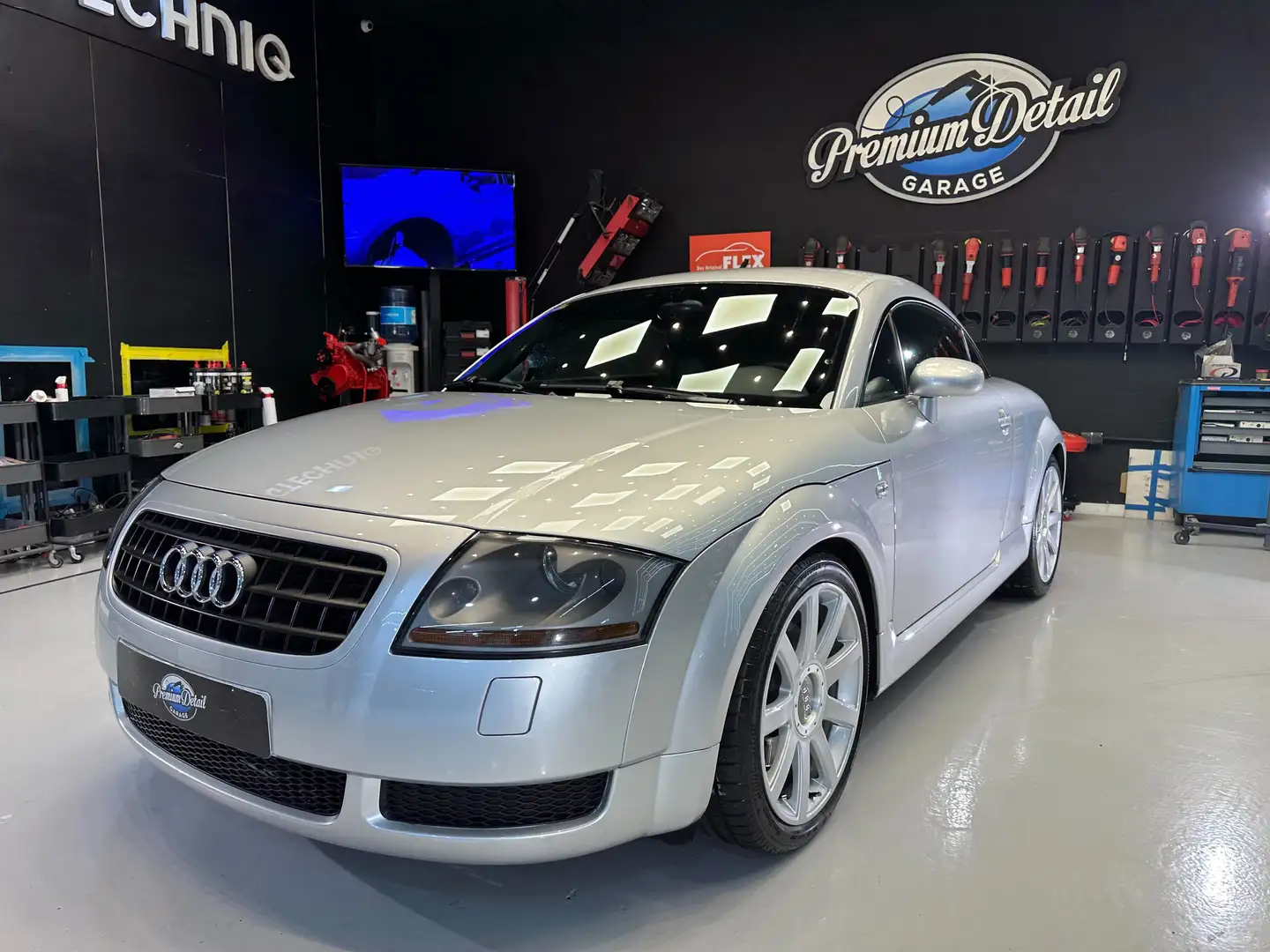 Audi TT TT Coupé 1.8T quattro 6vel. 180 Plateado - 1