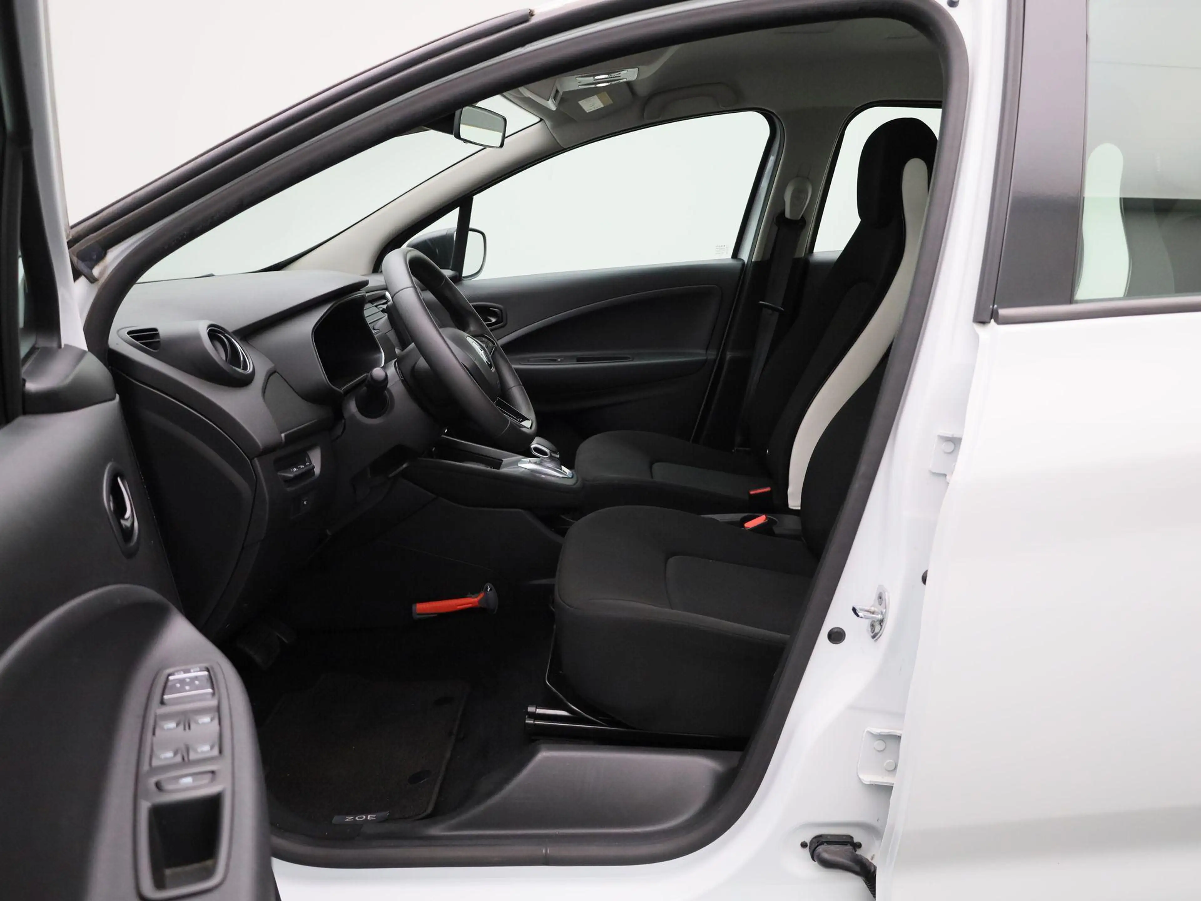 Renault ZOE R110 Life 52 kWh | Incl. Koopaccu | Full-Map Navig — photo 9