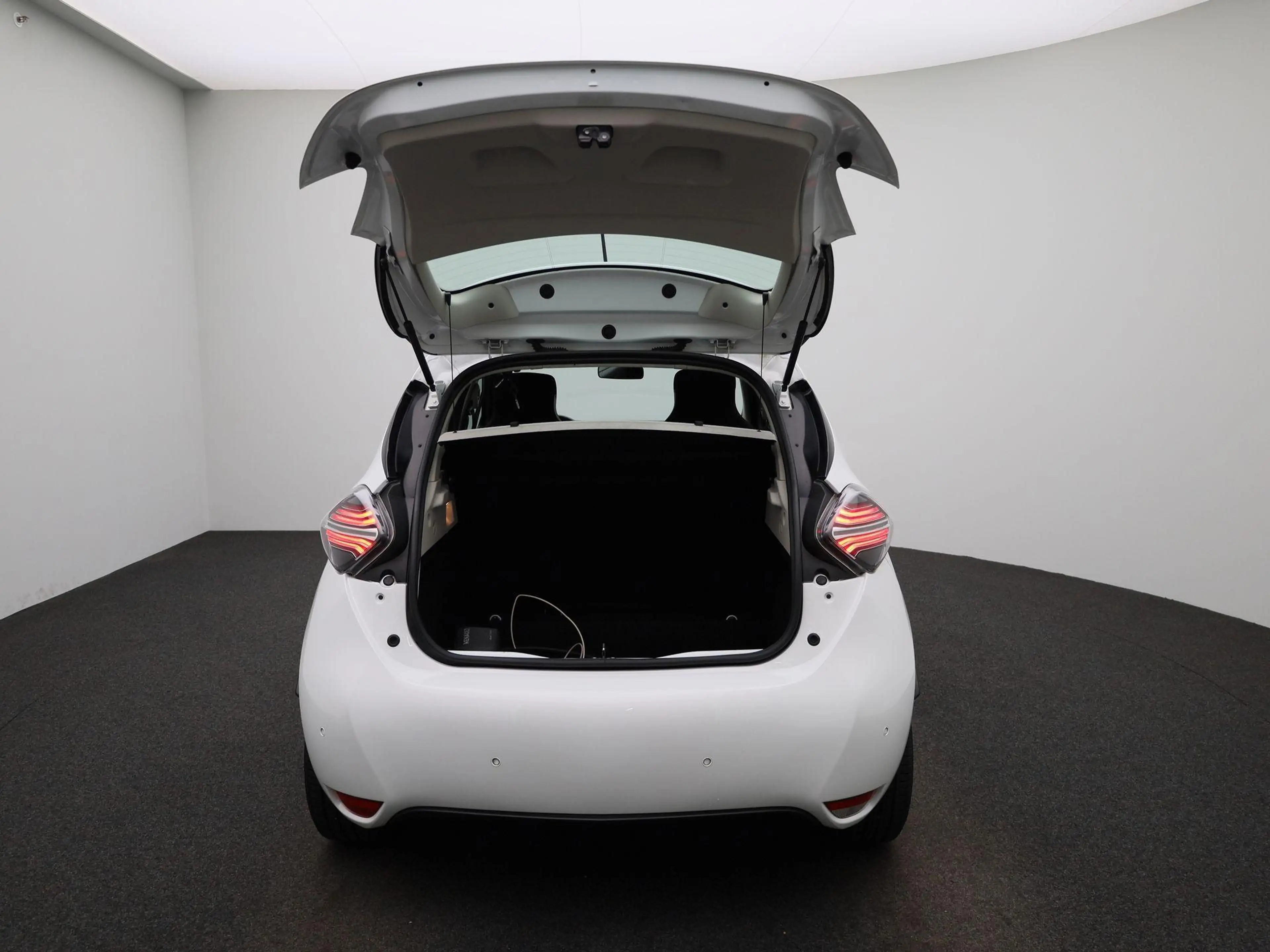 Renault ZOE R110 Life 52 kWh | Incl. Koopaccu | Full-Map Navig — photo 11