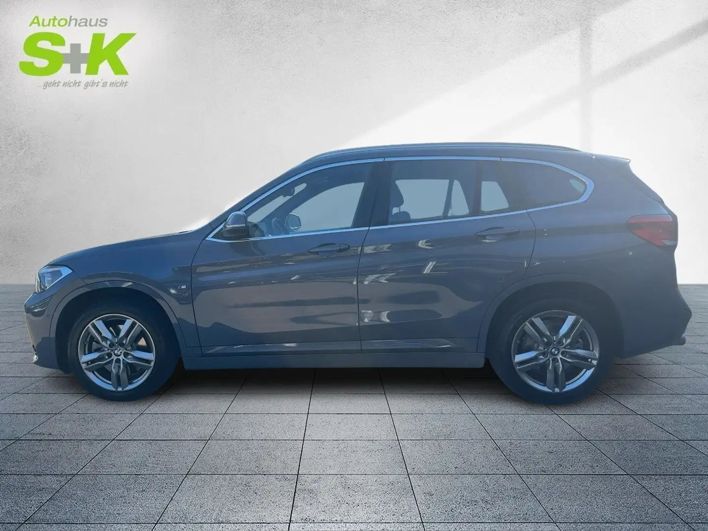 BMW X1 sDrive20i M Sportpaket Tempomat SHZ HUD Grau - 2