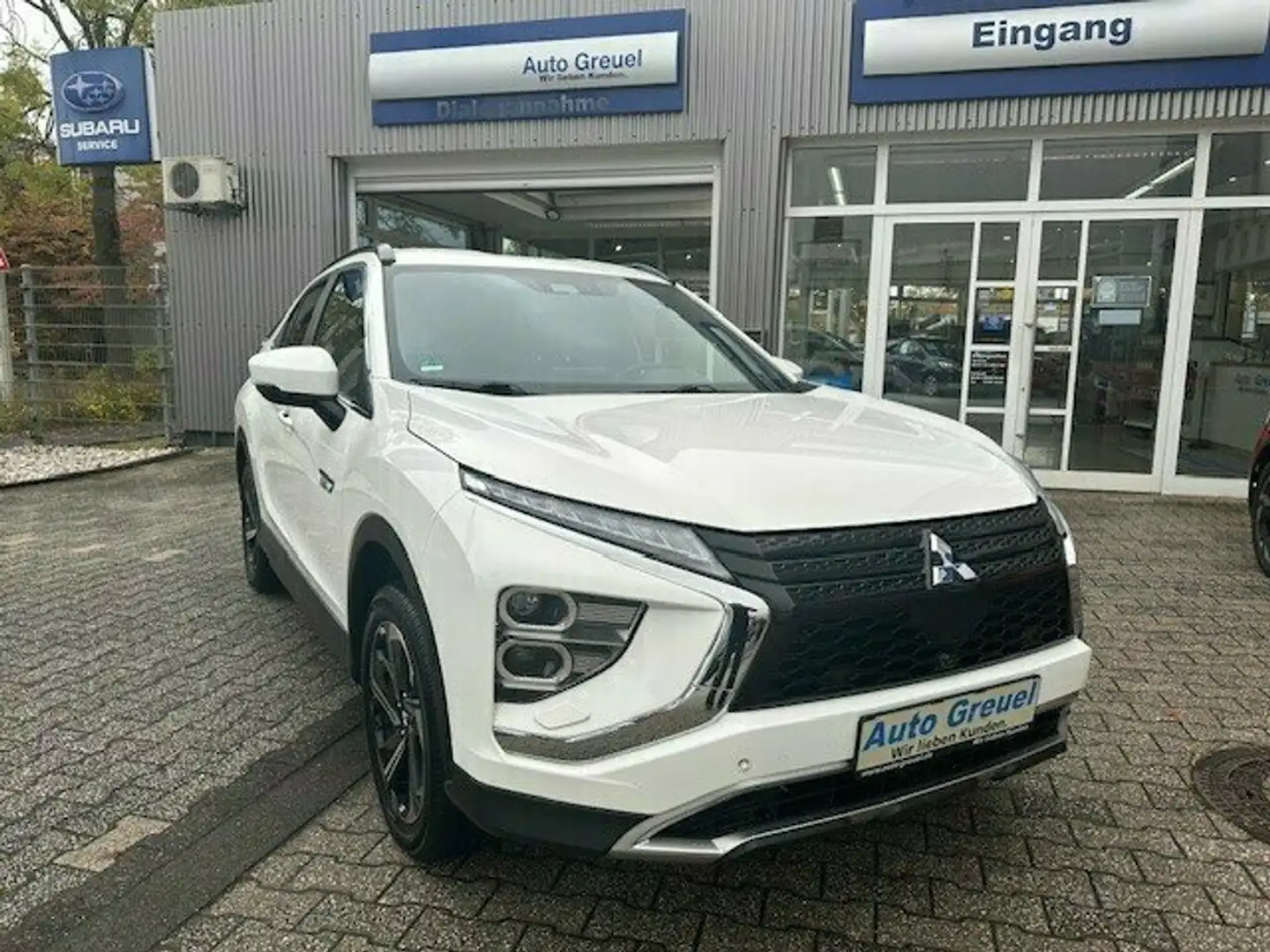 Mitsubishi Eclipse Cross Plus Hybrid 4WD Blanc - 2