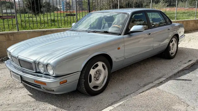 Jaguar XJR XJR 4.0 cat. -