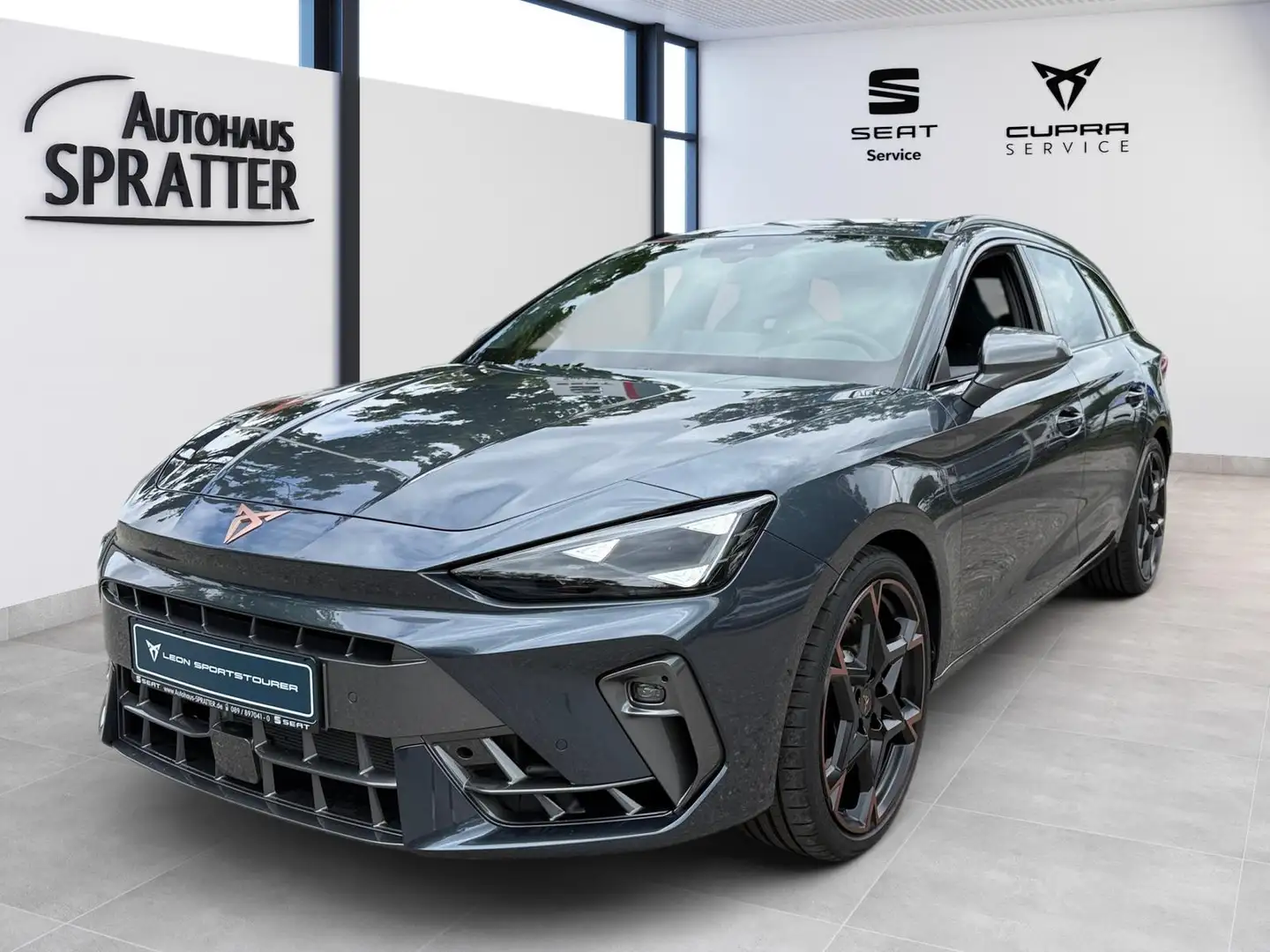 CUPRA Leon Sportstourer VZ 2.0 TSI 4Drive DSG AHK ACC - 1
