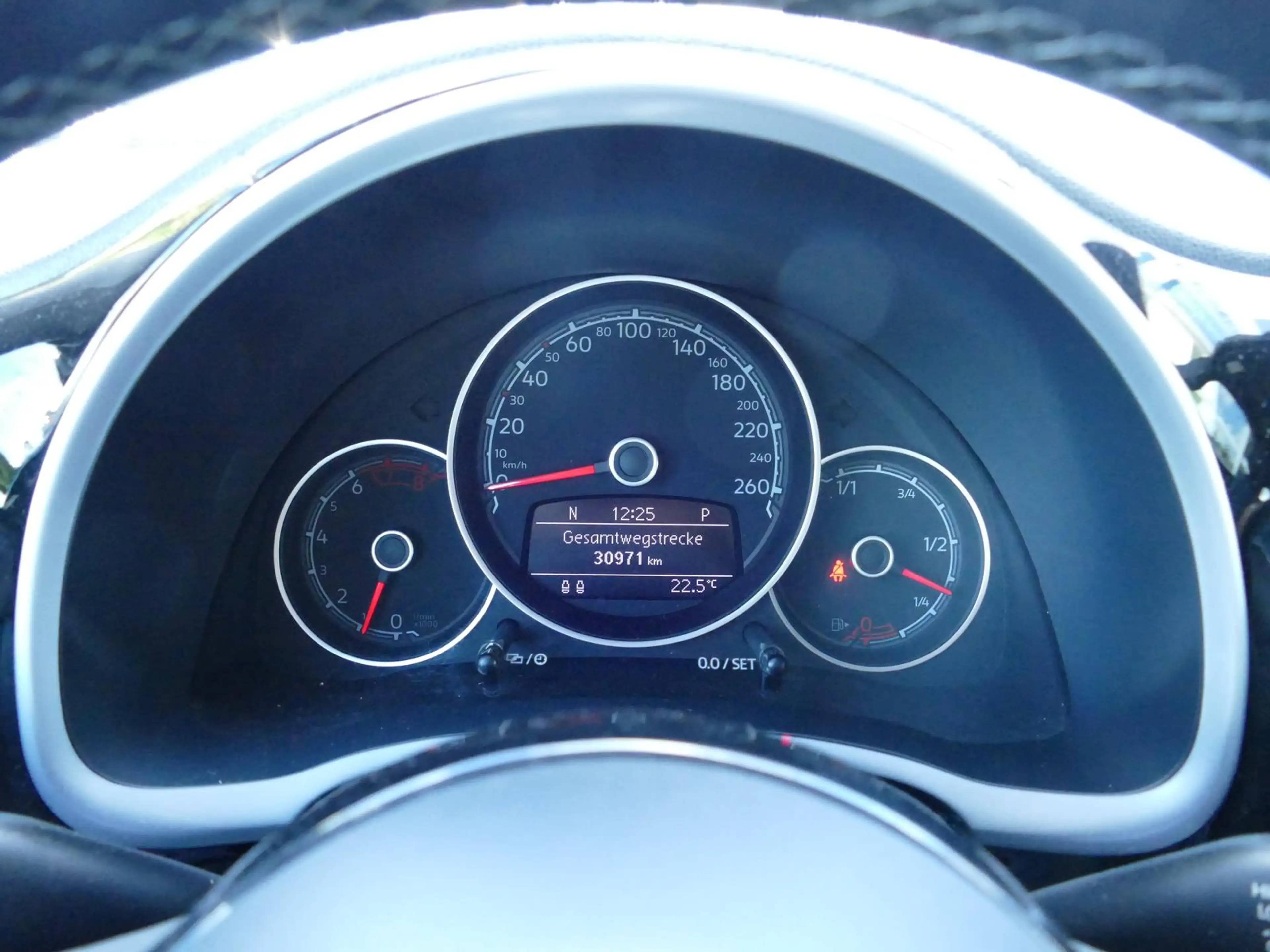 Volkswagen Beetle Cabrio R-Line Exclusive black ABT 19" — photo 14