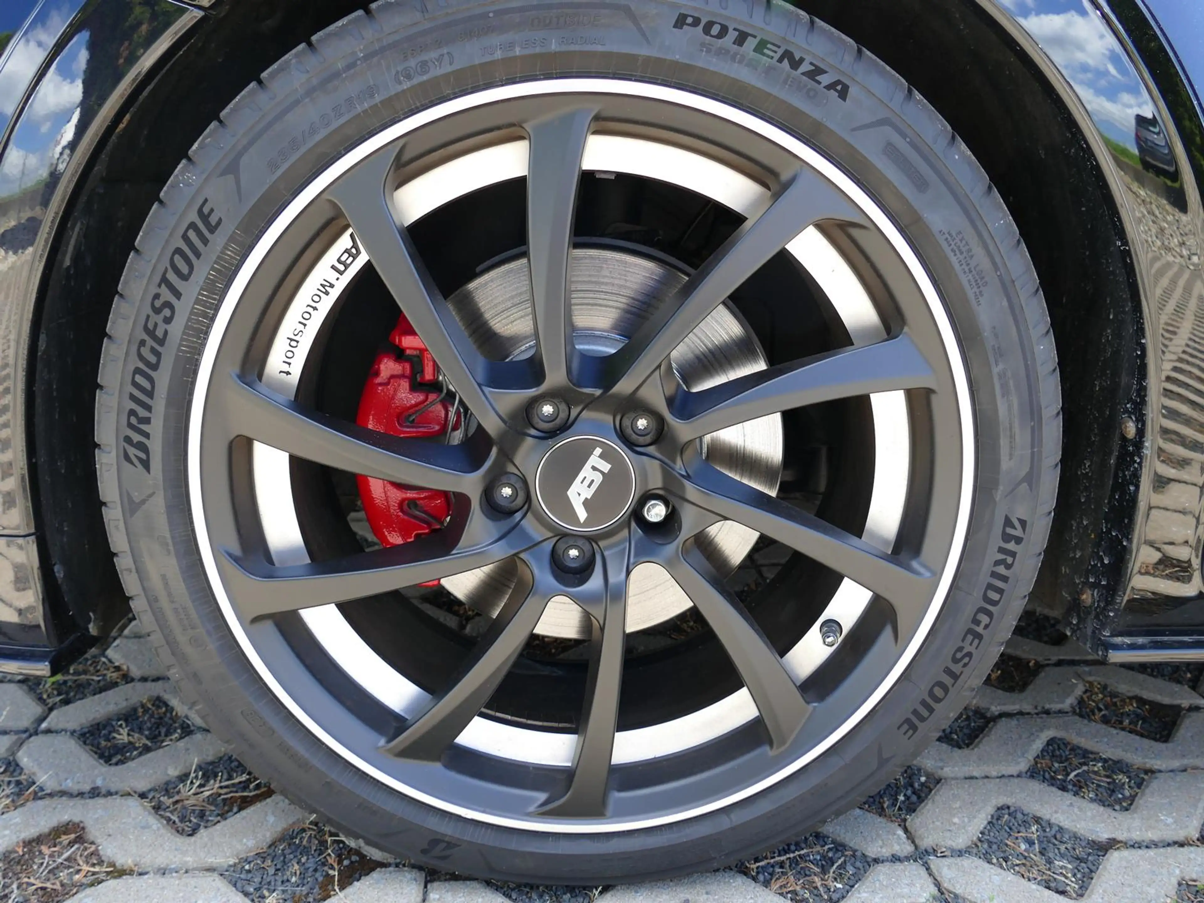 Volkswagen Beetle Cabrio R-Line Exclusive black ABT 19" — photo 8