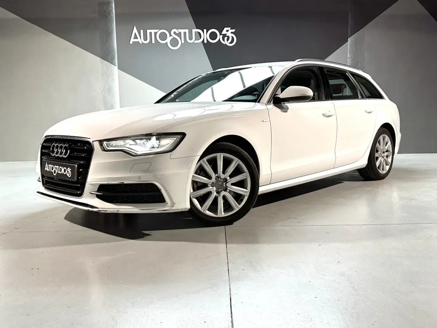 Audi A6 Familiar Automático de 5 Puertas Blanco - 1