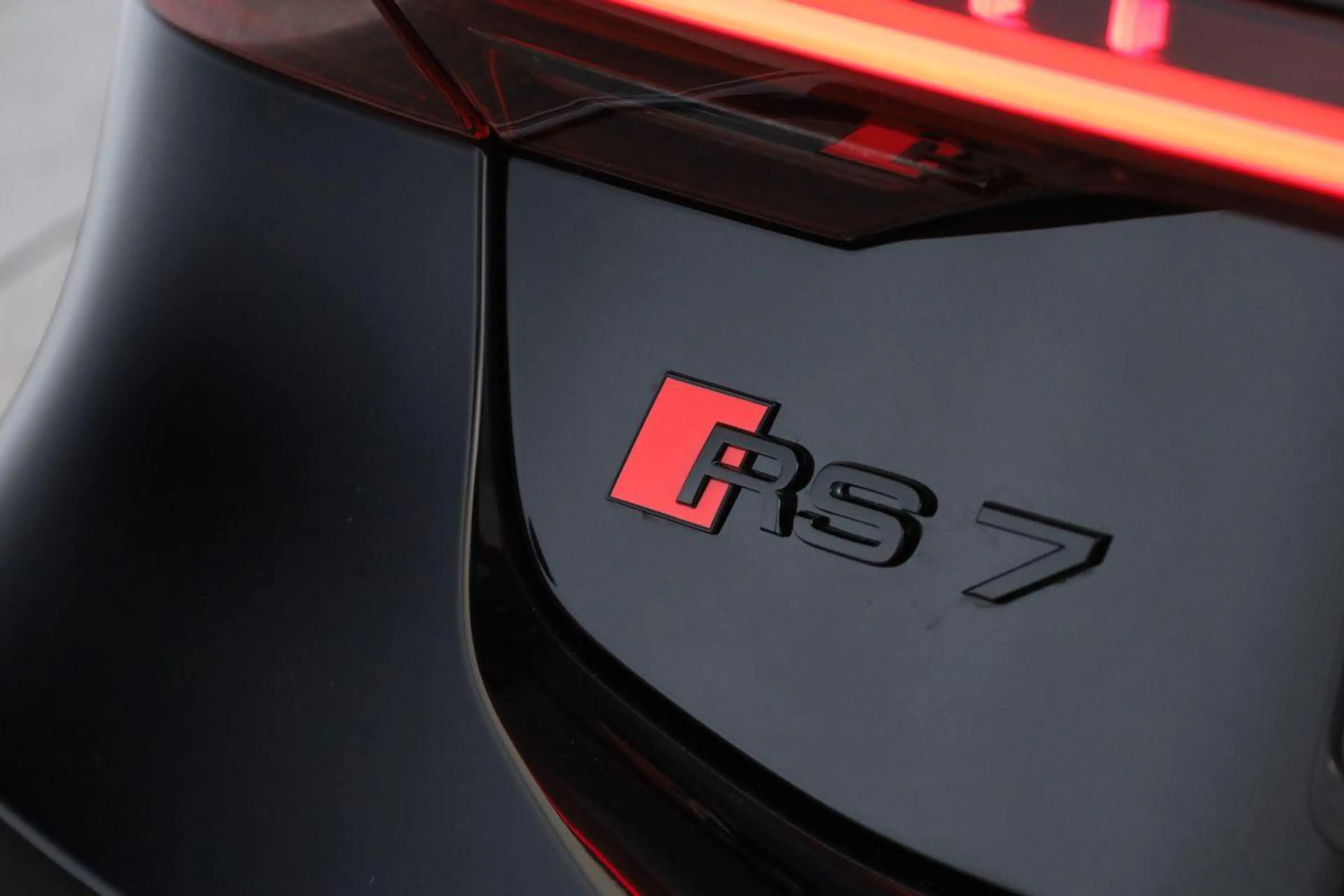 Audi RS7 Sportback performance Leder Laser Pano RS 22 — photo 13