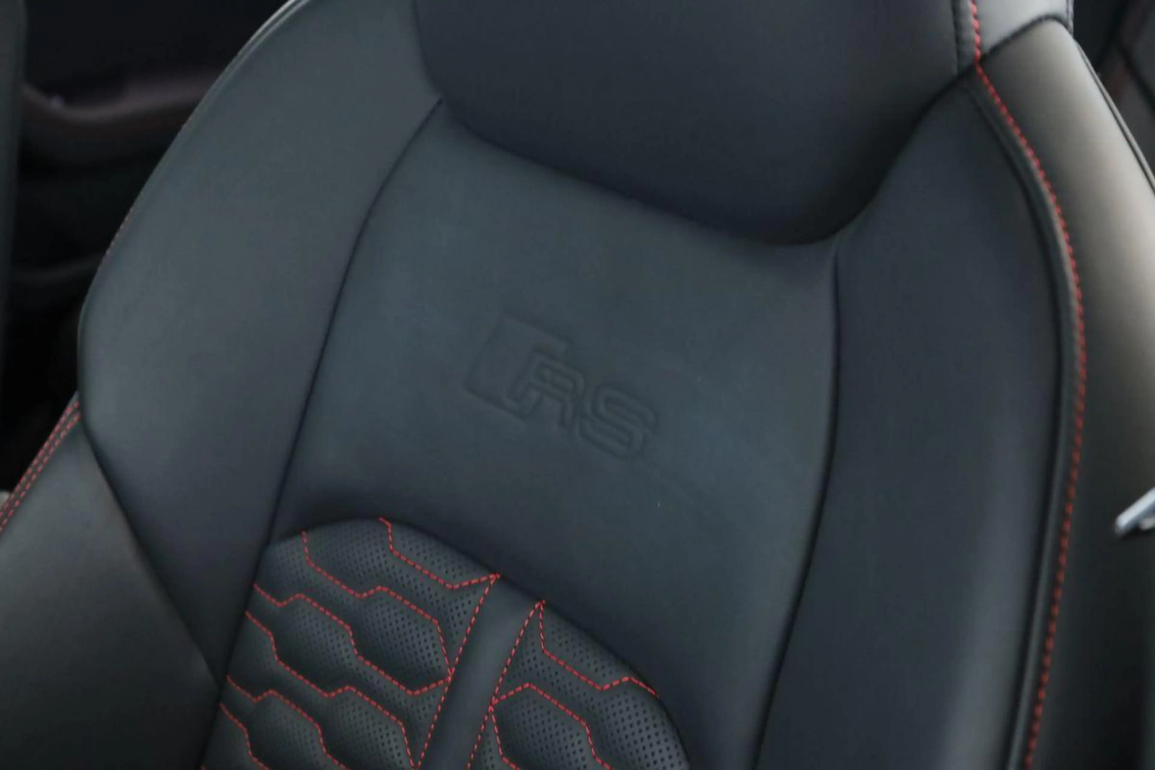 Audi RS7 Sportback performance Leder Laser Pano RS 22 — photo 10